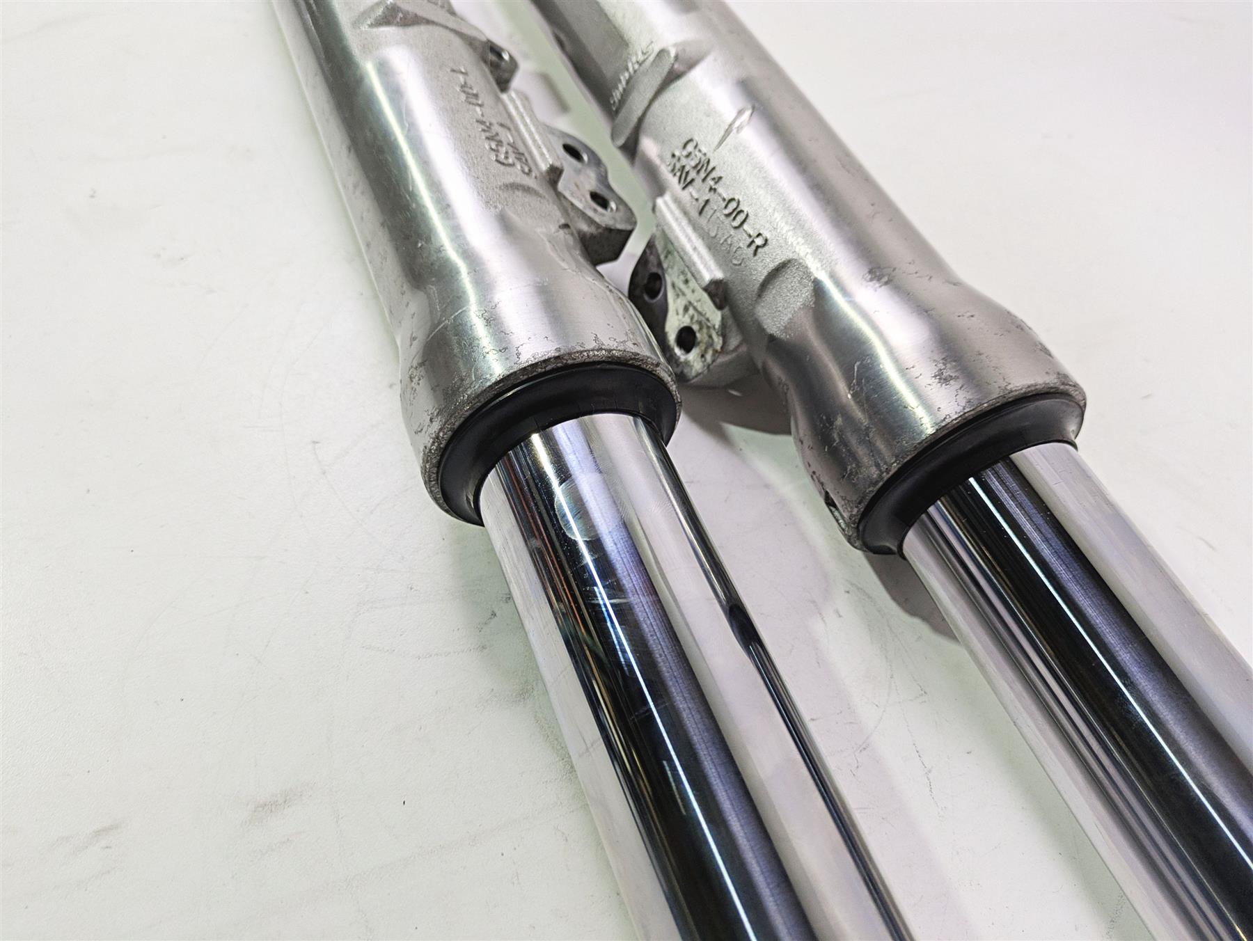 2020 Harley Softail FXST Standard Front Fork Legs 49Mm - For Parts 45400295 {{ shop.shopifyCountryName }} - Mototech271