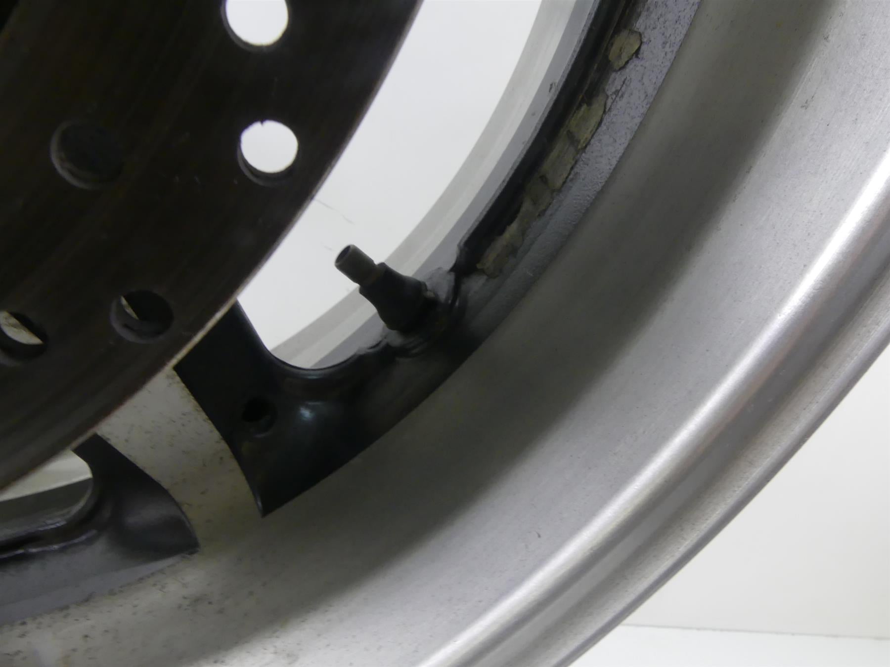 2004 Yamaha XV1700 Road Star Warrior Straight Rear 17x6 Wheel Rim 5PX-25338-02- {{ shop.shopifyCountryName }} - Mototech271