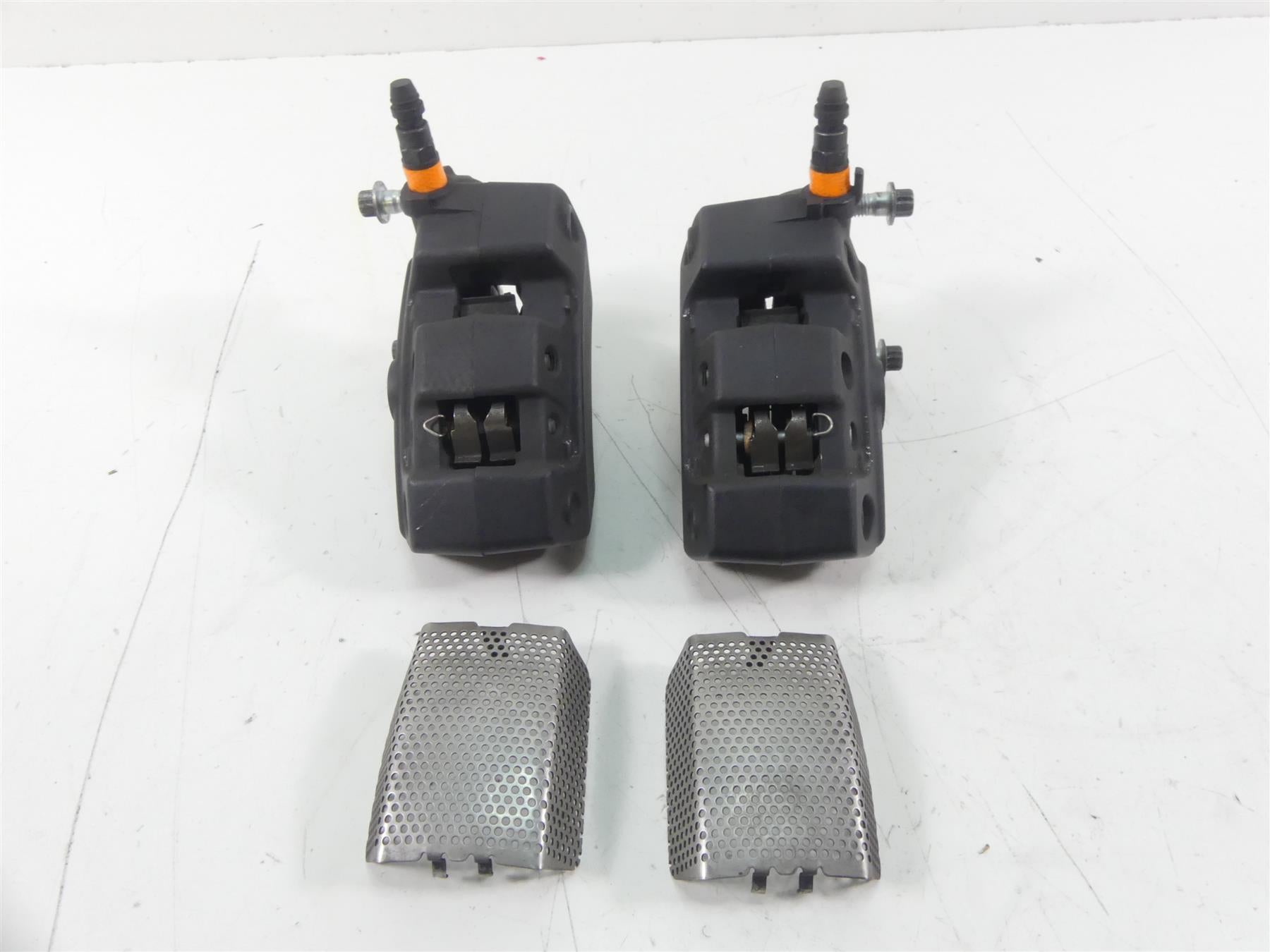 2016 Harley Touring FLTRX Road Glide Front Brake Caliper Set 43027-08 43023-08 {{ shop.shopifyCountryName }} - Mototech271