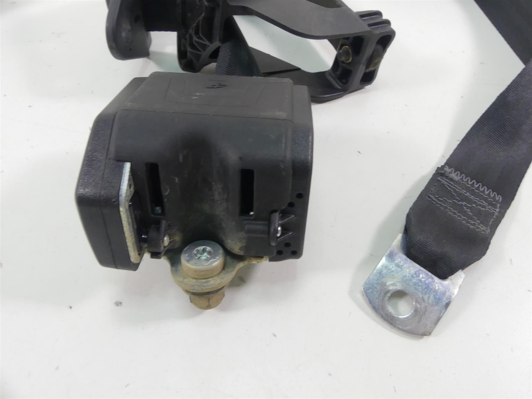 2019 Polaris General 1000 EPS Left Right Seat Belt Buckle Set 2636732 {{ shop.shopifyCountryName }} - Mototech271