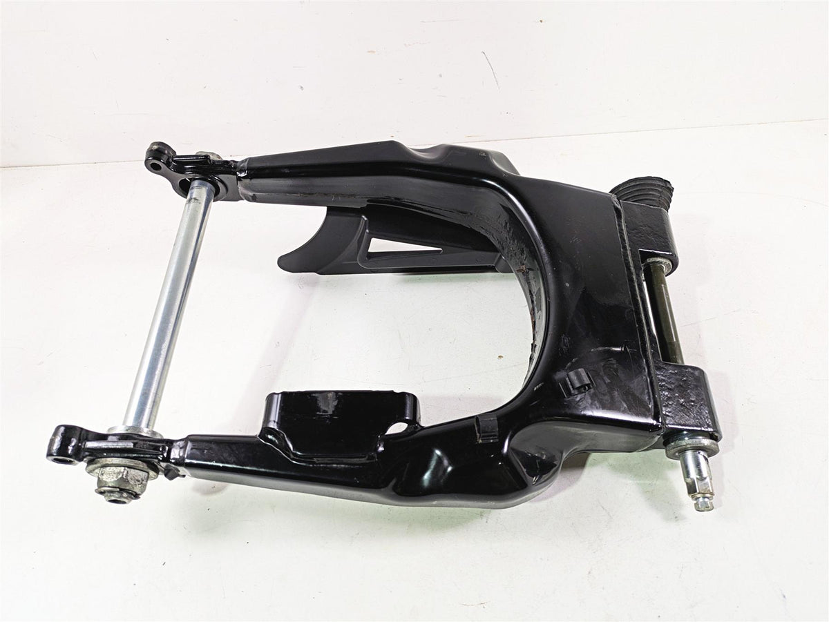 2015 Harley Touring FLHTKL Electra Glide Rear Swingarm + Axle Set 47549-09A {{ shop.shopifyCountryName }} - Mototech271