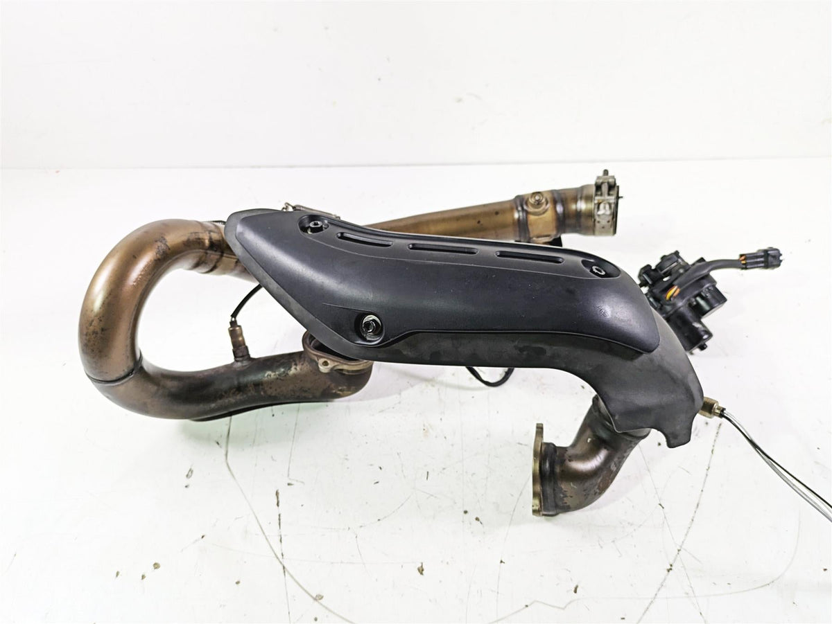 2017 Ducati Monster 1200 S Exhaust Header & Servo Motor H 57211632A S 59340301C {{ shop.shopifyCountryName }} - Mototech271