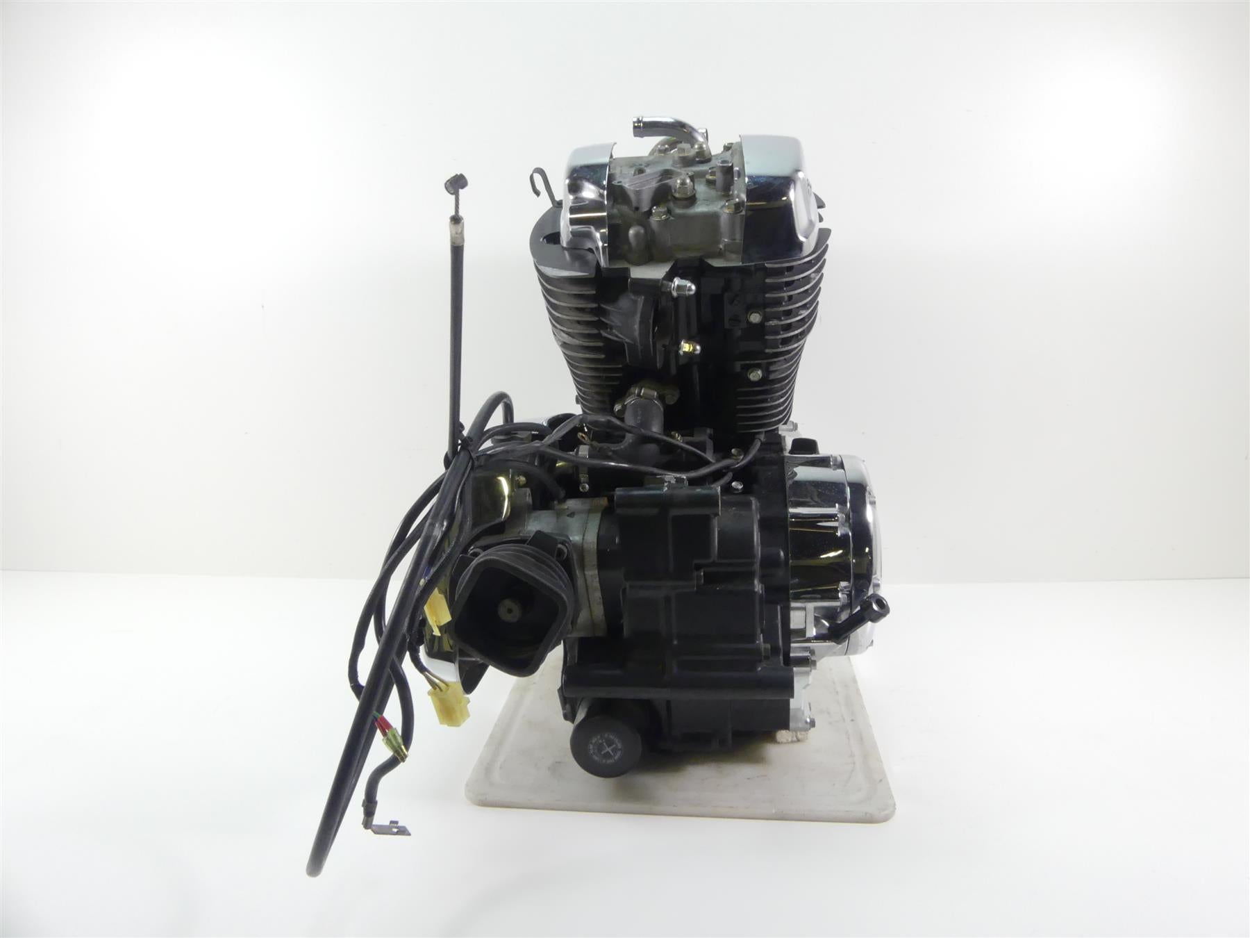 2003 Honda VT1100 C2 Shadow Sabre Running Engine Motor 4K - Video 11100-MBC-000 {{ shop.shopifyCountryName }} - Mototech271