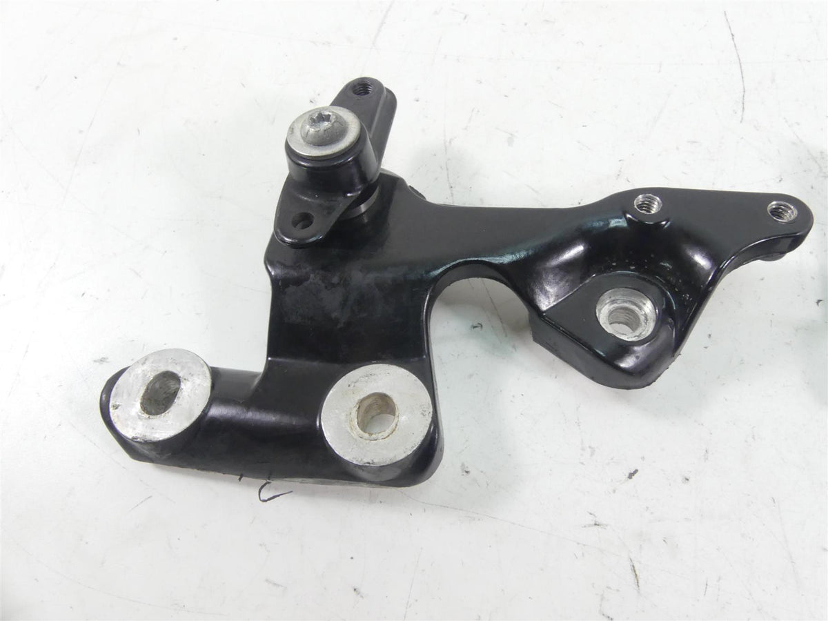 2021 Harley Softail FXBBS Street Bob Right Mid Footpeg Mount Brake Ped 50500601 {{ shop.shopifyCountryName }} - Mototech271