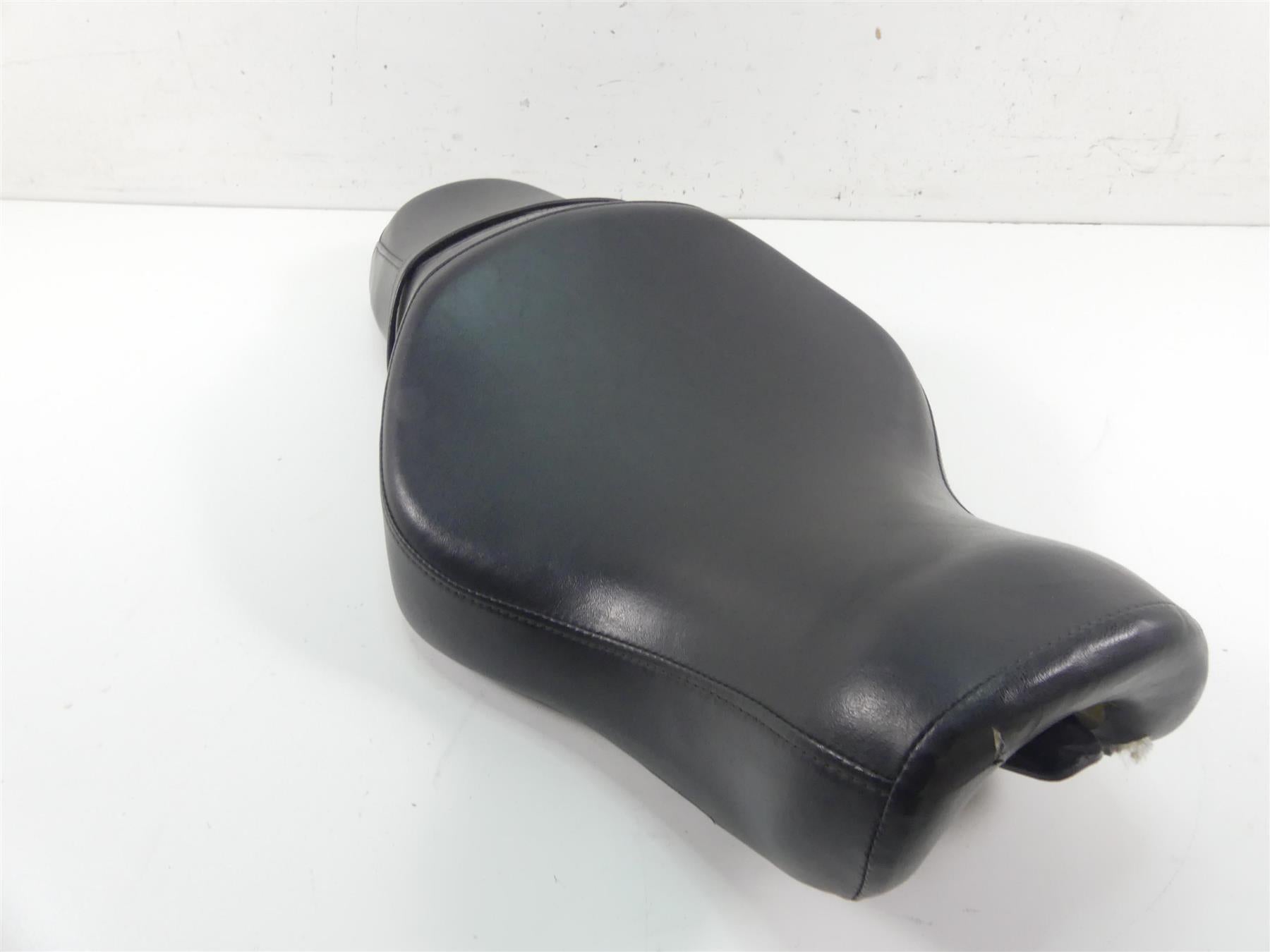 2018 Harley Sportster XL1200 Custom Rider Driver Dual Seat Saddle -Read 52000185 {{ shop.shopifyCountryName }} - Mototech271
