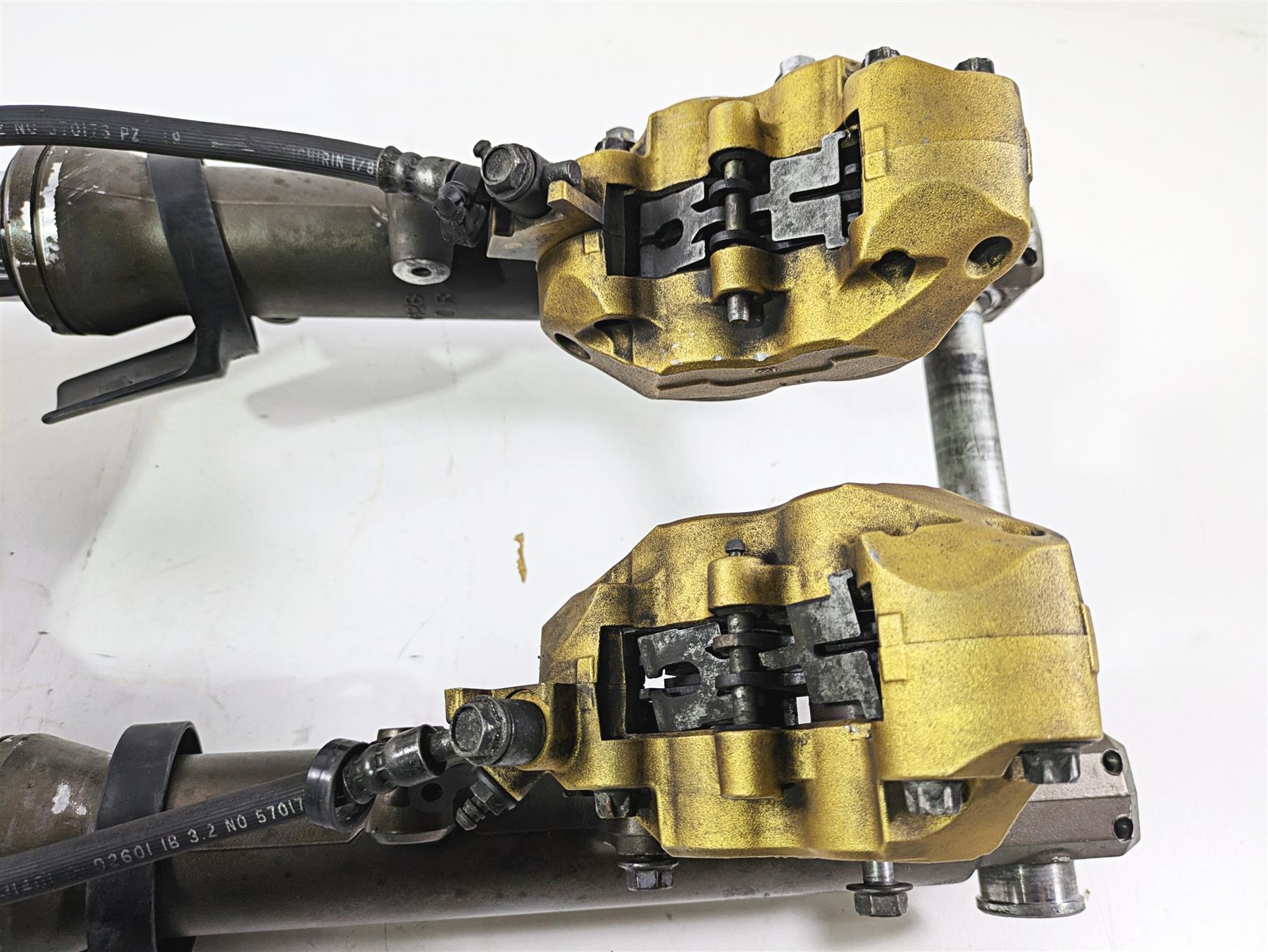 2003 Kawasaki ZX9R Ninja 46mm Front End Forks Caliper Triple Tree Set 44075-1184 {{ shop.shopifyCountryName }} - Mototech271