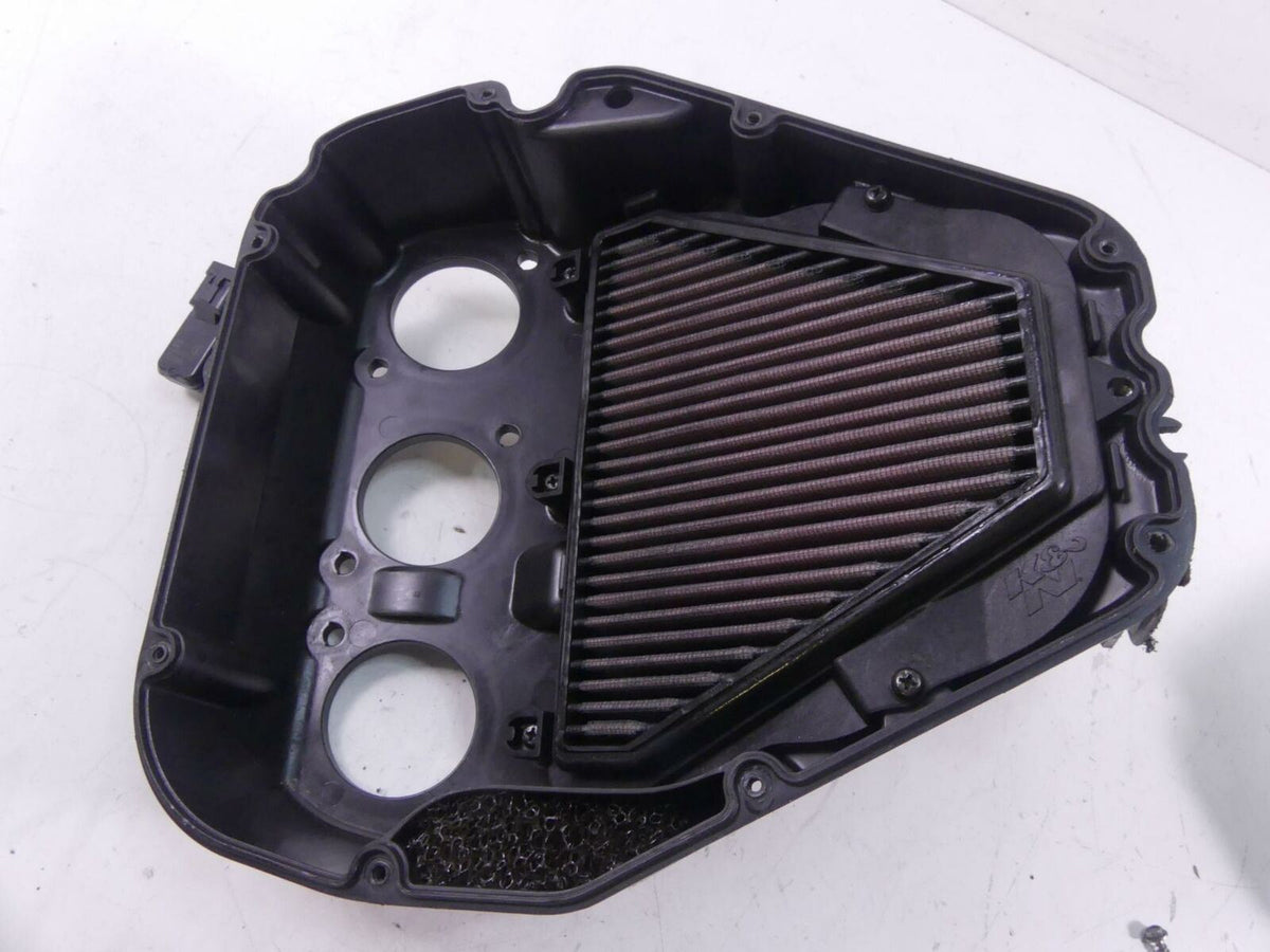 2009 Triumph Street Triple 675R Air Filter Cleaner Breather Box T2200492 {{ shop.shopifyCountryName }} - Mototech271