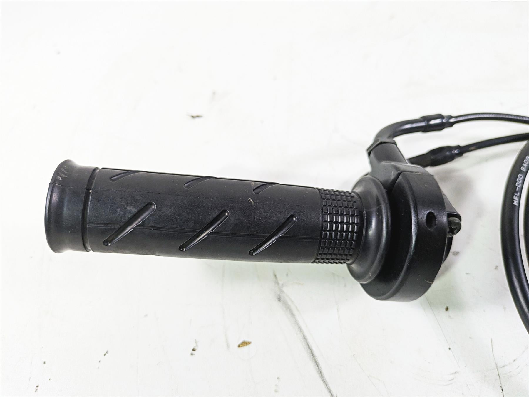 2008 Honda CBR1000RR SC59 Right Hand Throttle Grip & Cables Set 53140-MCF-305 {{ shop.shopifyCountryName }} - Mototech271