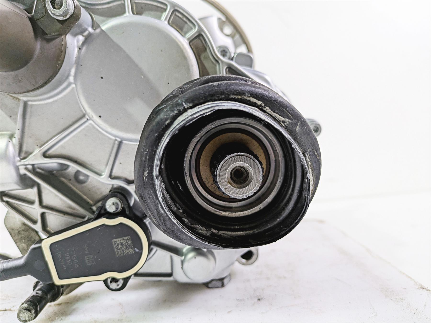 2012 BMW R1200R K27 Transmission Gear Box SAA Type 427 23007721743 23007923189 {{ shop.shopifyCountryName }} - Mototech271