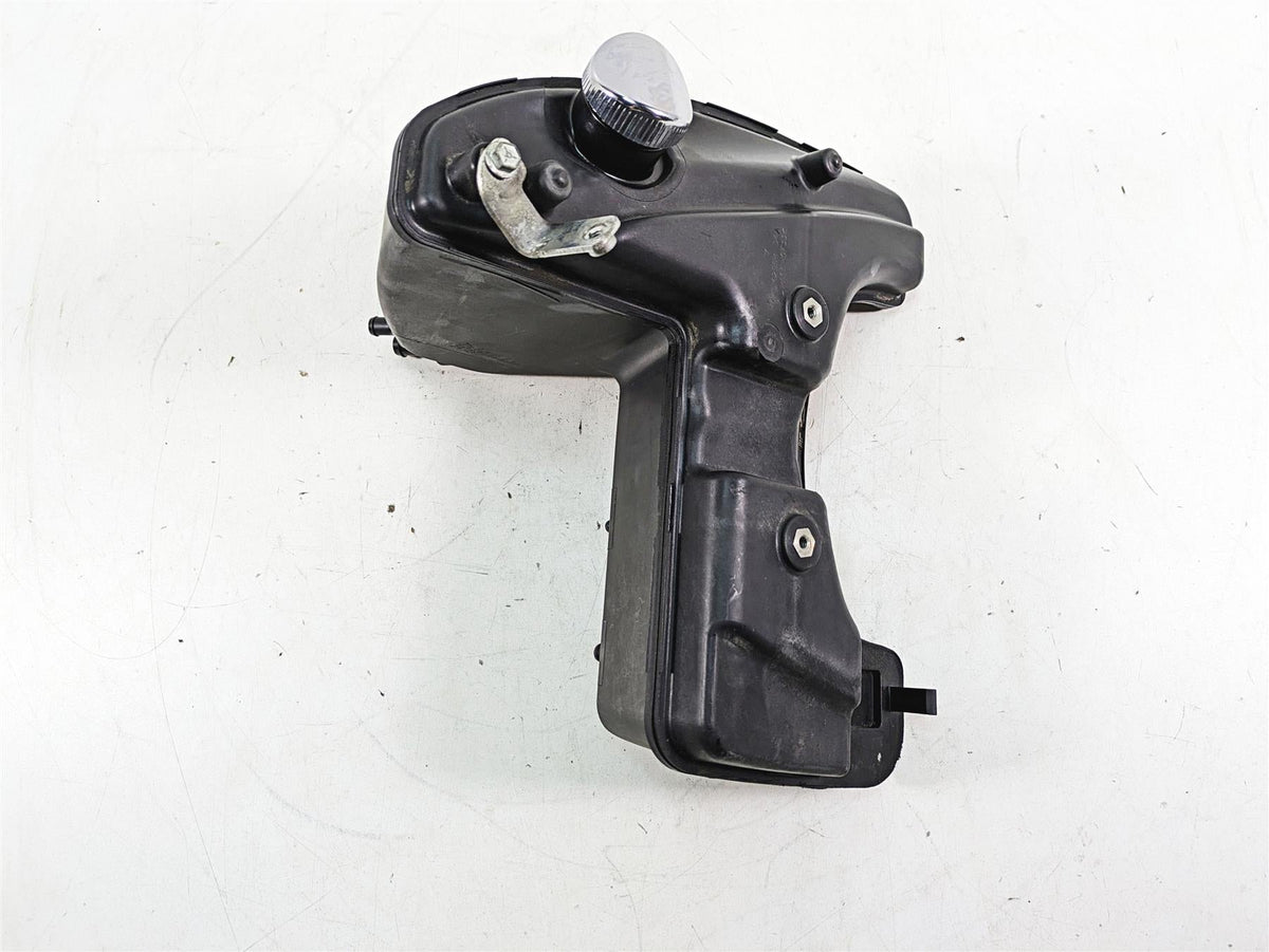 2007 Harley Sportster XL1200 C Oil Tank Reservoir & Dipstick Set 62888-04 {{ shop.shopifyCountryName }} - Mototech271