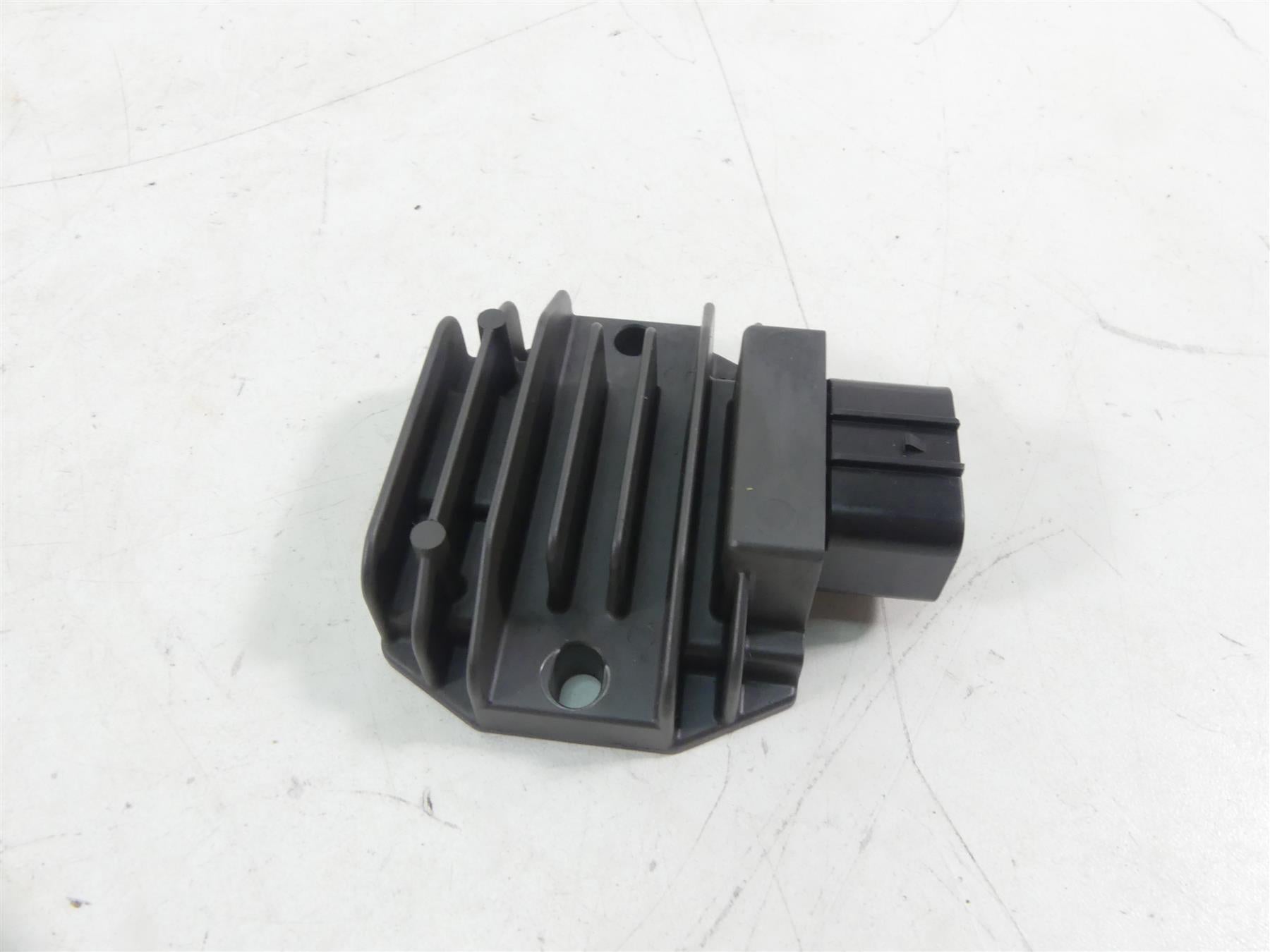 2015 KTM 1190 Adventure R Rectifier Voltage Regulator 60311034000 FH022AA {{ shop.shopifyCountryName }} - Mototech271