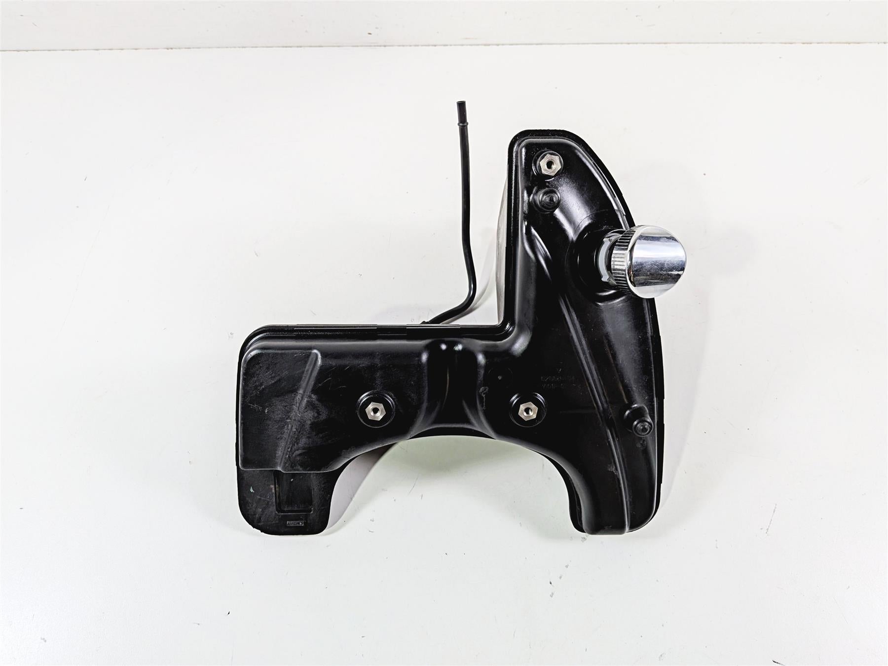 2006 Harley Sportster XL883 Low Oil Tank Reservoir & Dipstick 62888-04 {{ shop.shopifyCountryName }} - Mototech271