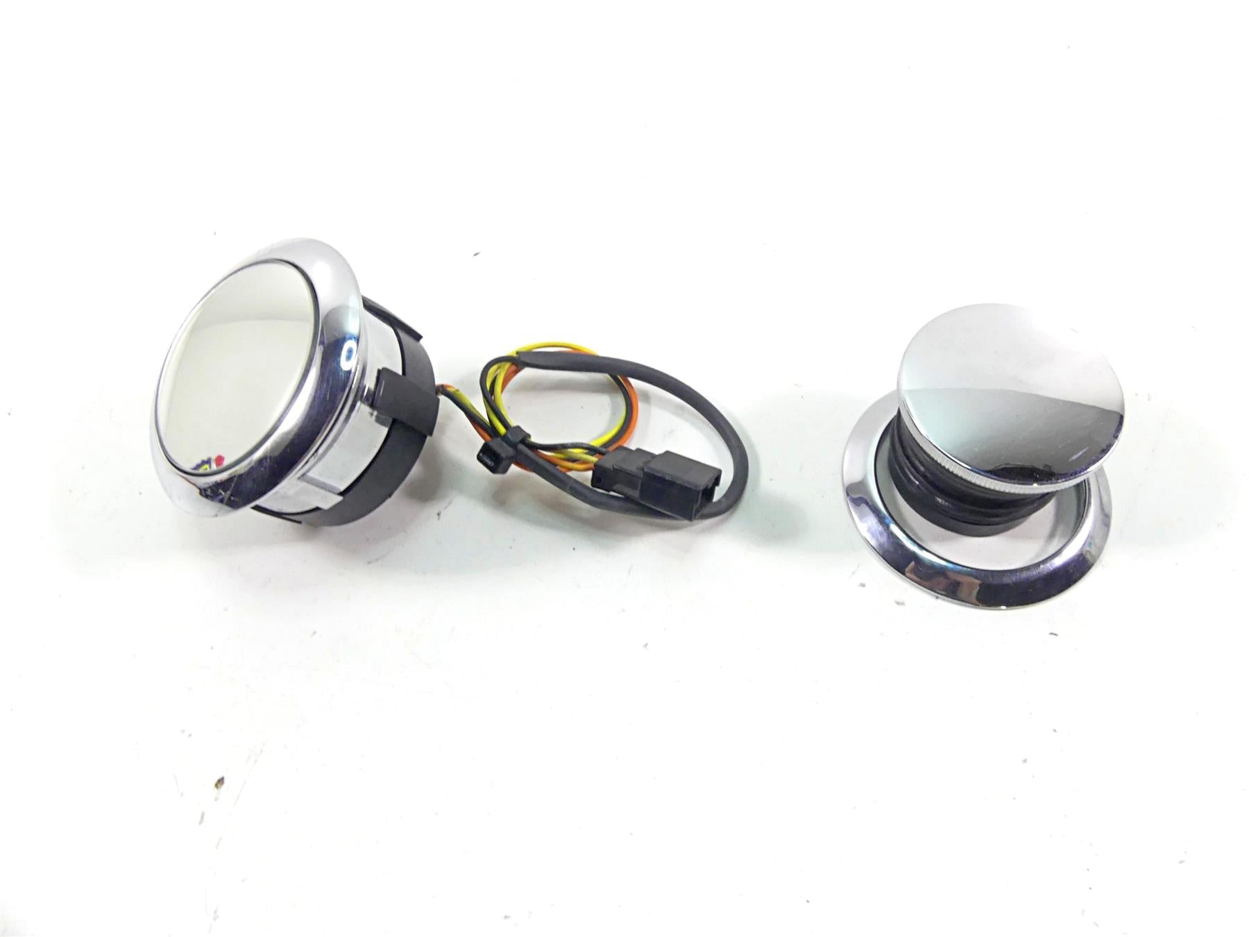 2007 Harley Touring FLHRSE CVO Road King Fuel Level Gauge & Gas Cap 63074-07B {{ shop.shopifyCountryName }} - Mototech271