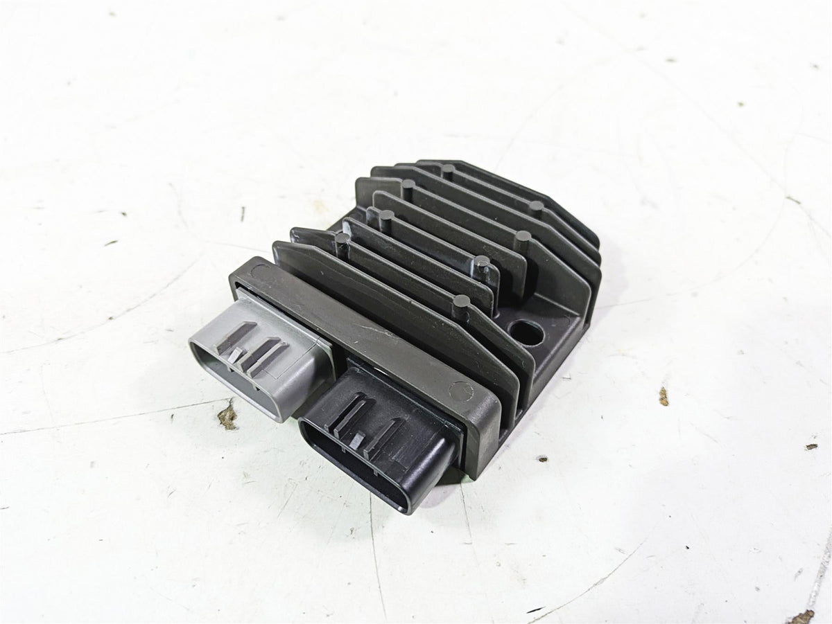 2015 Ducati Panigale 1299 S Rectifier Voltage Regulator 54040301B FH020AA {{ shop.shopifyCountryName }} - Mototech271