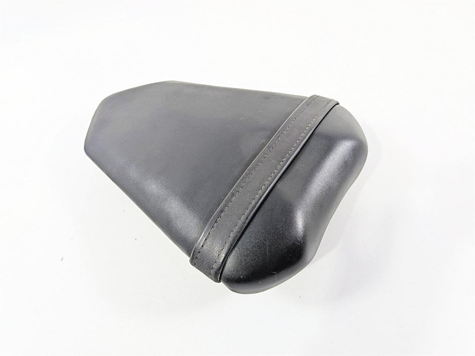 2008 Yamaha YZF R1 RN19 Rear Passenger Pillion Seat Saddle 4C8-24750-00-00 {{ shop.shopifyCountryName }} - Mototech271