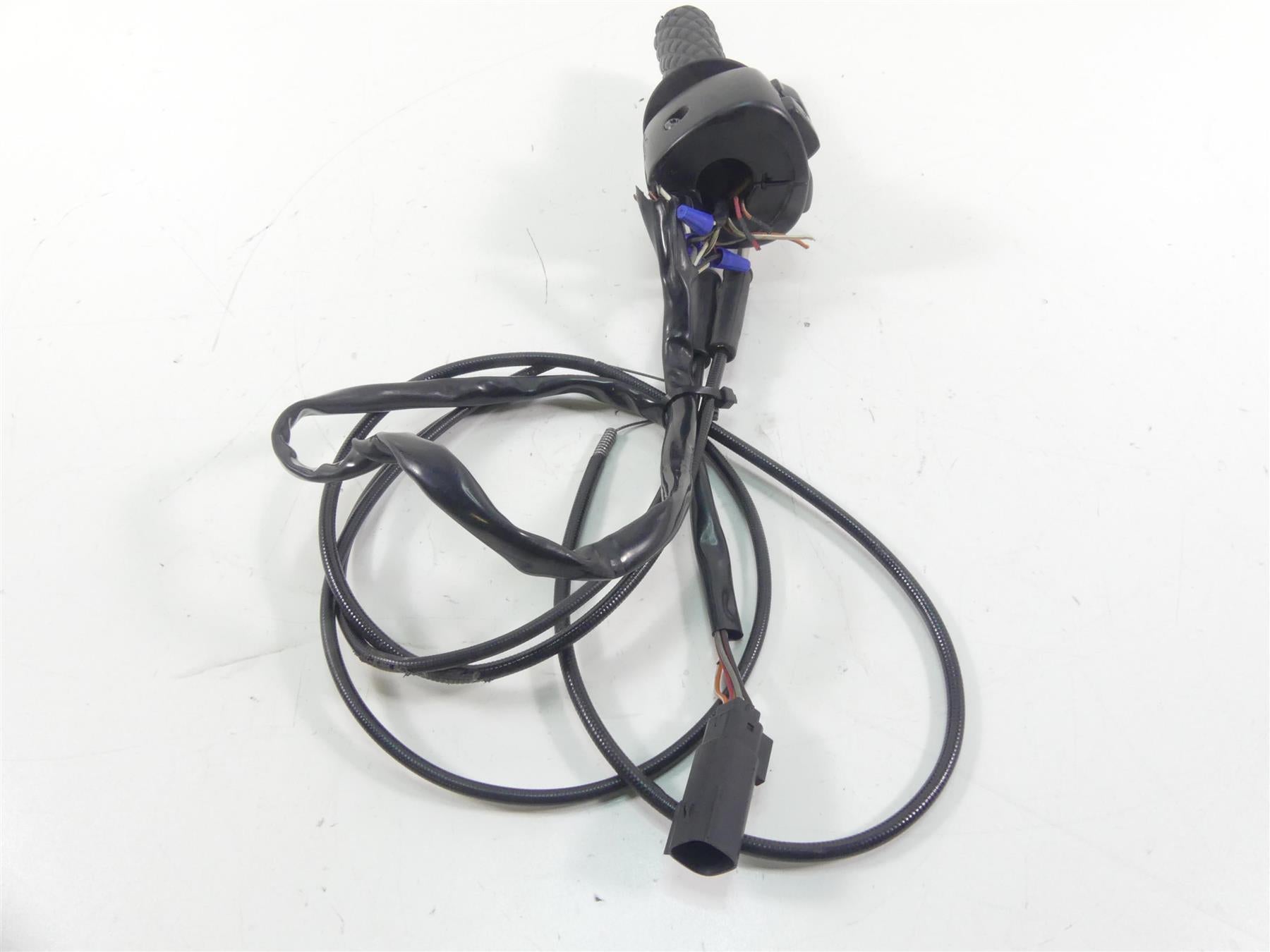 2009 Harley XR1200 Sportster Right Control Switch + Throttle - Read 71684-06A {{ shop.shopifyCountryName }} - Mototech271