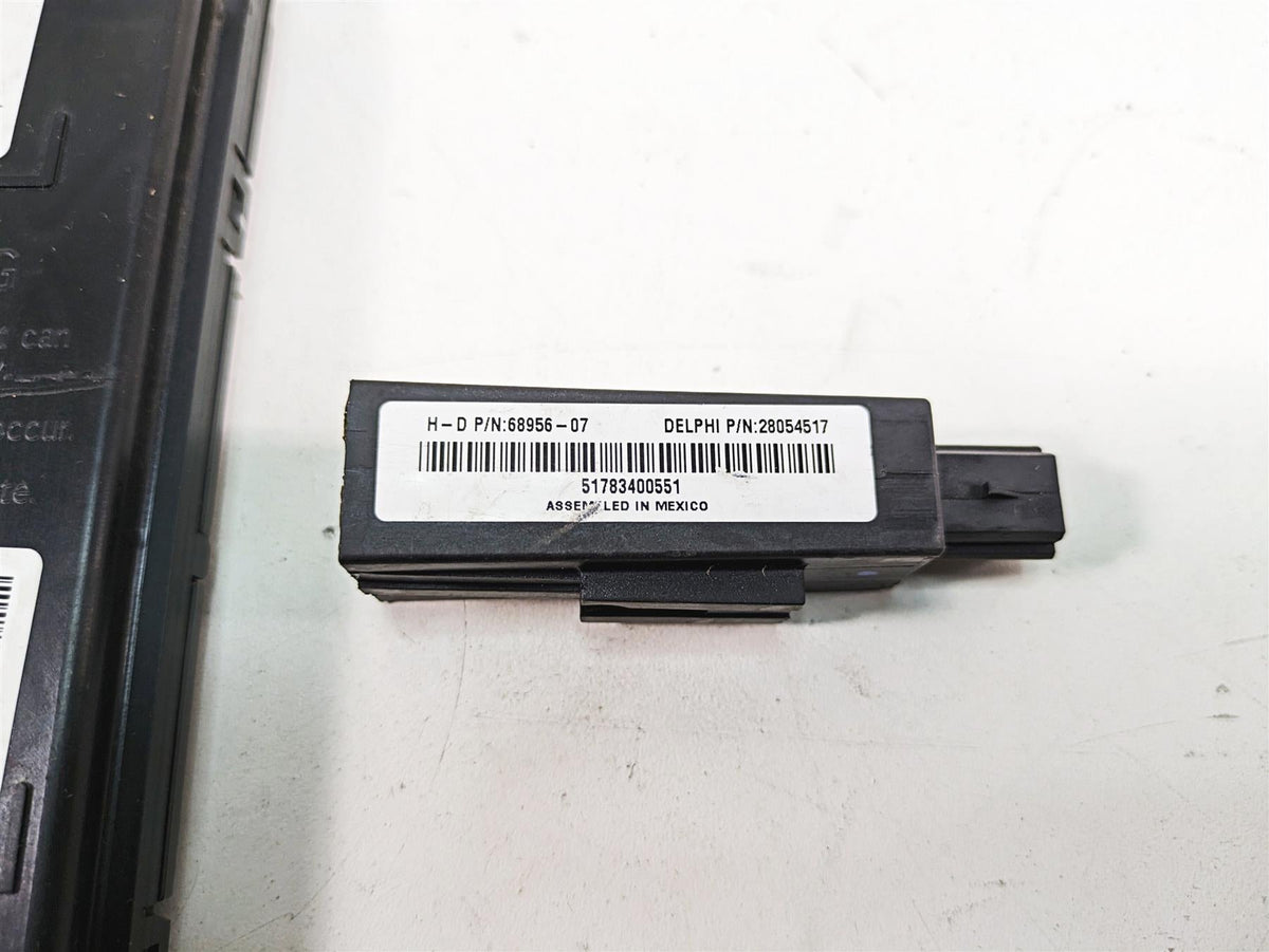 2019 Harley Touring FLHX Street Glide Bcm X-Axis Control Module -NEEDS FOB 41000341E {{ shop.shopifyCountryName }} - Mototech271