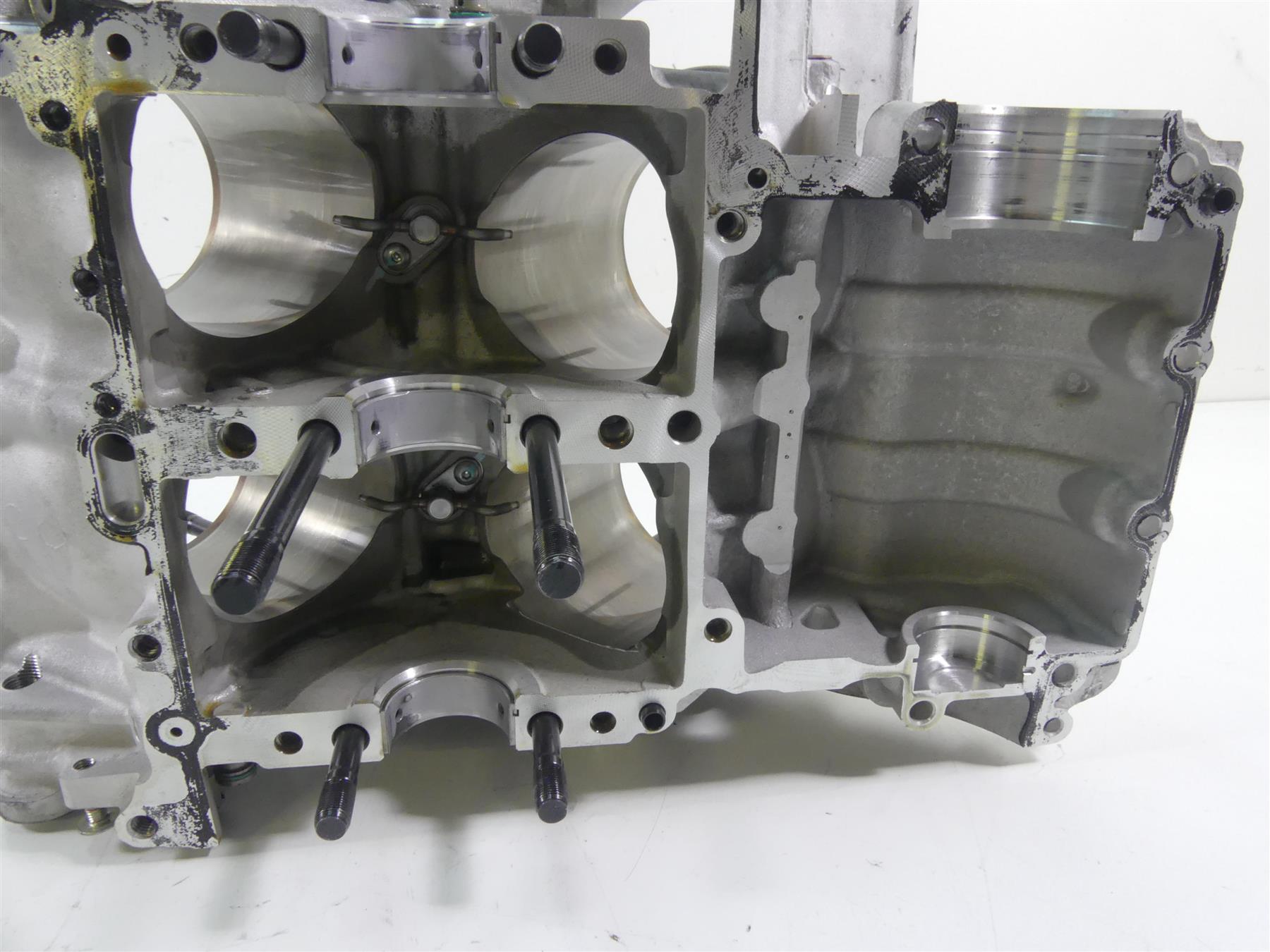 2018 Ducati Panigale 1100 V4 S Engine Motor Crank Case Crankcase 22513343C {{ shop.shopifyCountryName }} - Mototech271