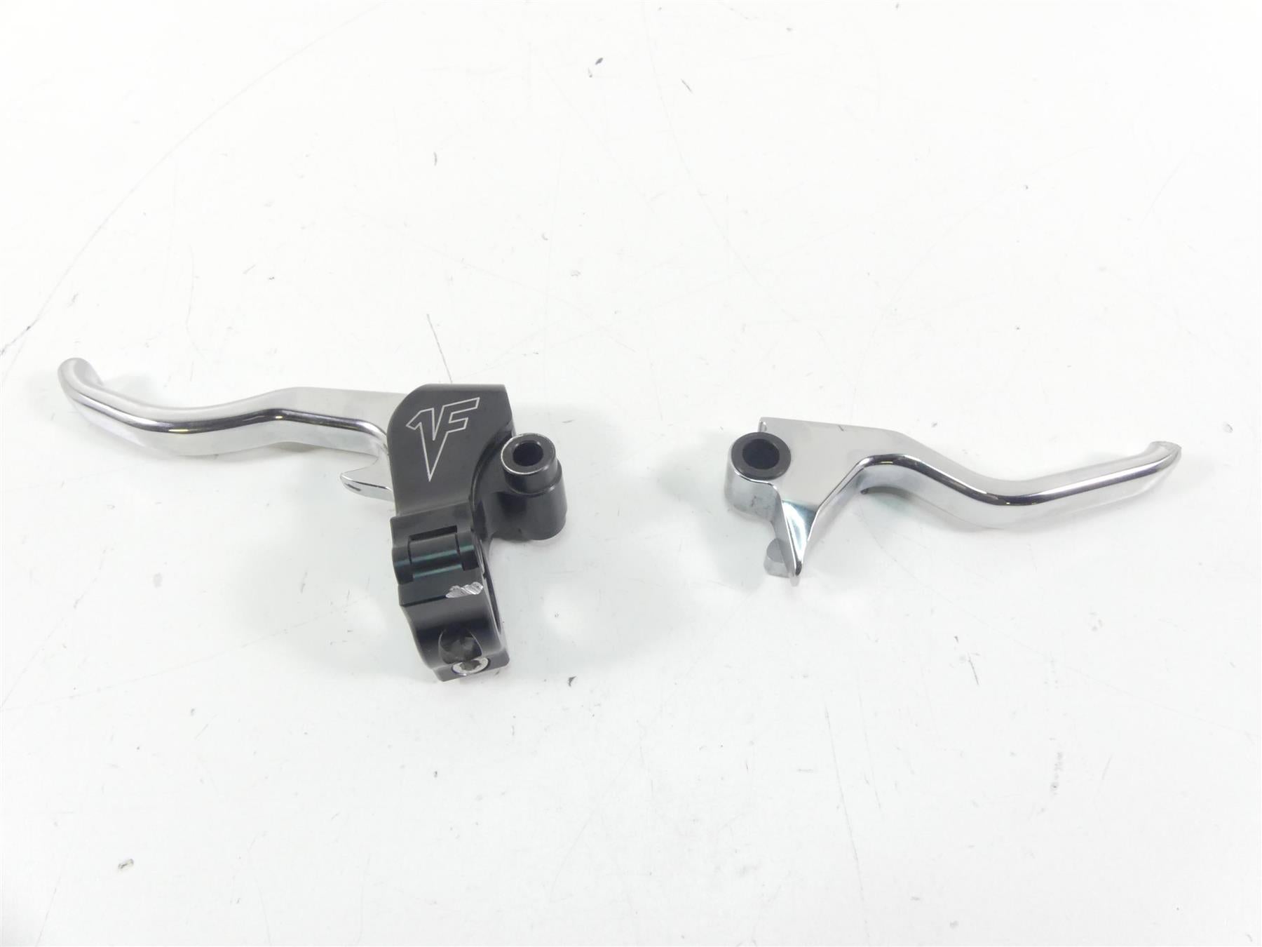 2005 Harley Dyna FXDLI Low Rider VF One Finger Easy Pull Clutch Perch & Lever {{ shop.shopifyCountryName }} - Mototech271