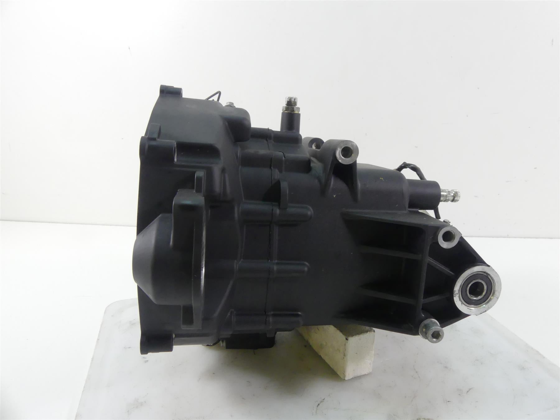 2016 Moto Guzzi V7 II Special 750 Transmission Gearbox Gear Box - 4k 2A000196 {{ shop.shopifyCountryName }} - Mototech271