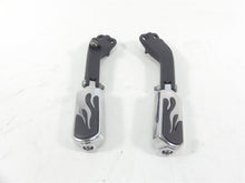 Load image into Gallery viewer, 2009 Harley FXDL Dyna Low Rider Rear Passenger Footpeg Set 49224-06A 49230-06
