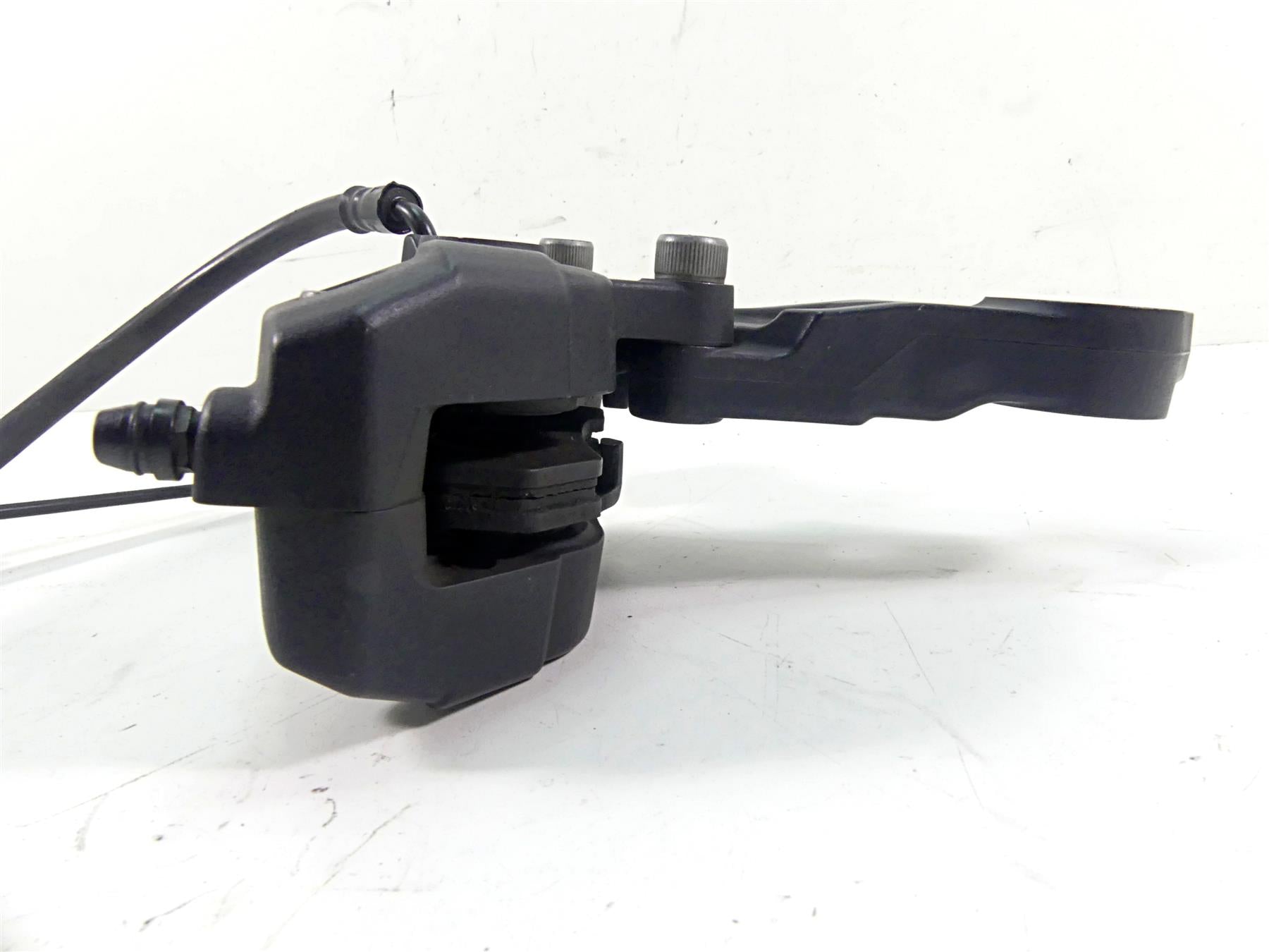 2013 Harley VRSCF Muscle Vrod Rear Brake Caliper + Bracket 43050-08 {{ shop.shopifyCountryName }} - Mototech271