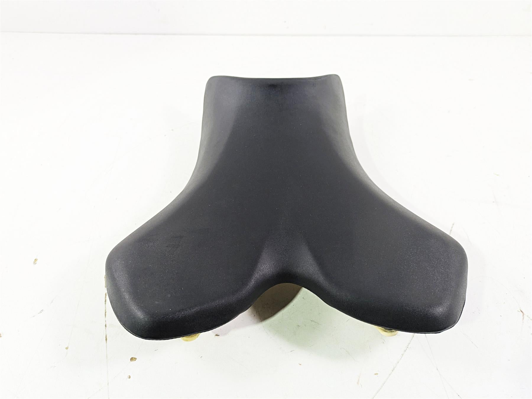 2005 Yamaha YZFR1 YZF R1 Front Rider Seat Saddle -No Tears 5VY-24710-00-00 {{ shop.shopifyCountryName }} - Mototech271