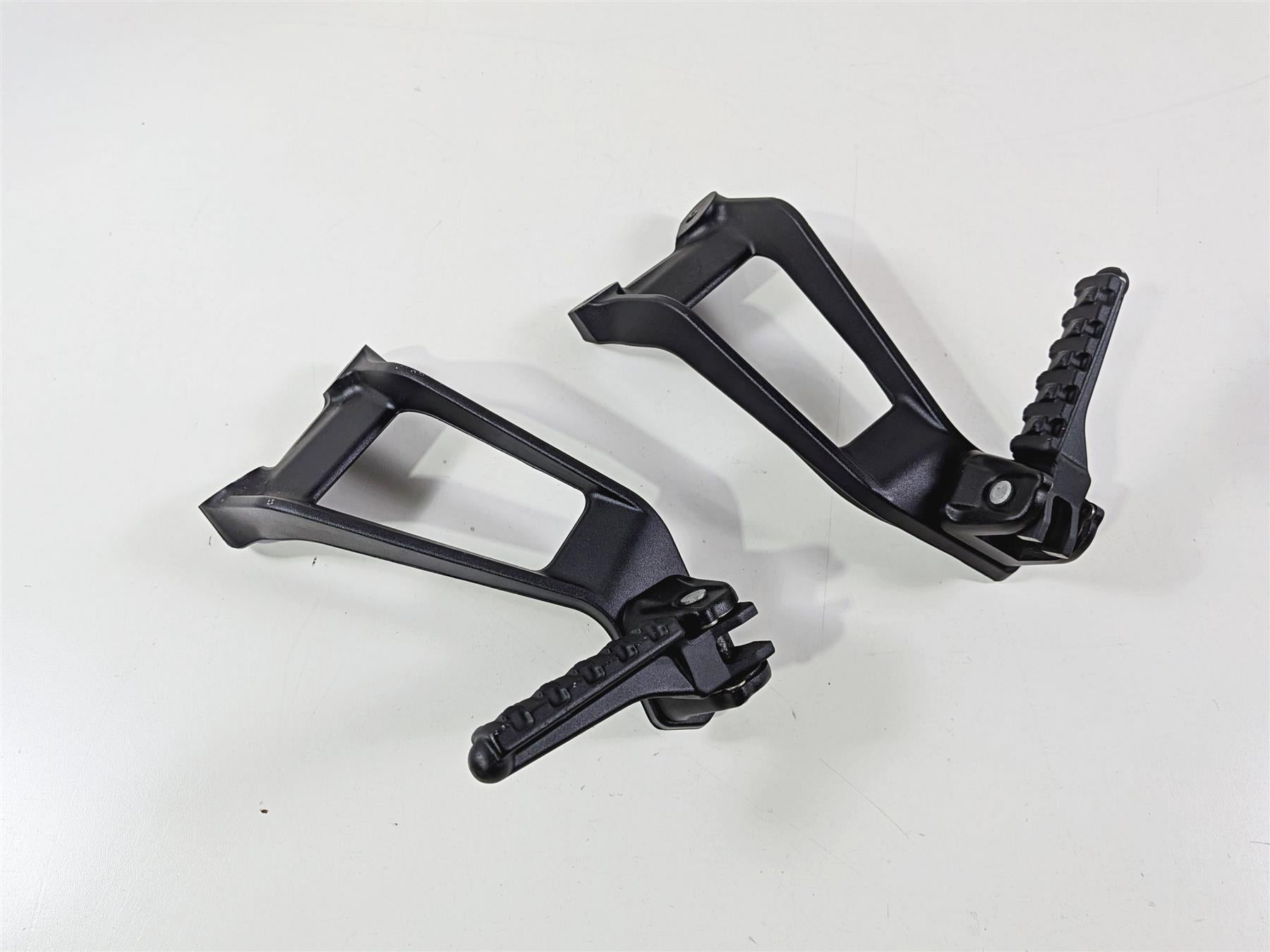 2015 KTM 1290 R Super Duke Rear Passenger Foot Peg Footpeg 6130304800033S-Mototech271