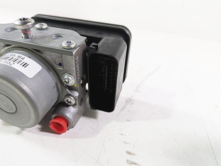 2020 Triumph Daytona 765 Moto2 Abs Brake Pump Unit Module T2022854 {{ shop.shopifyCountryName }} - Mototech271