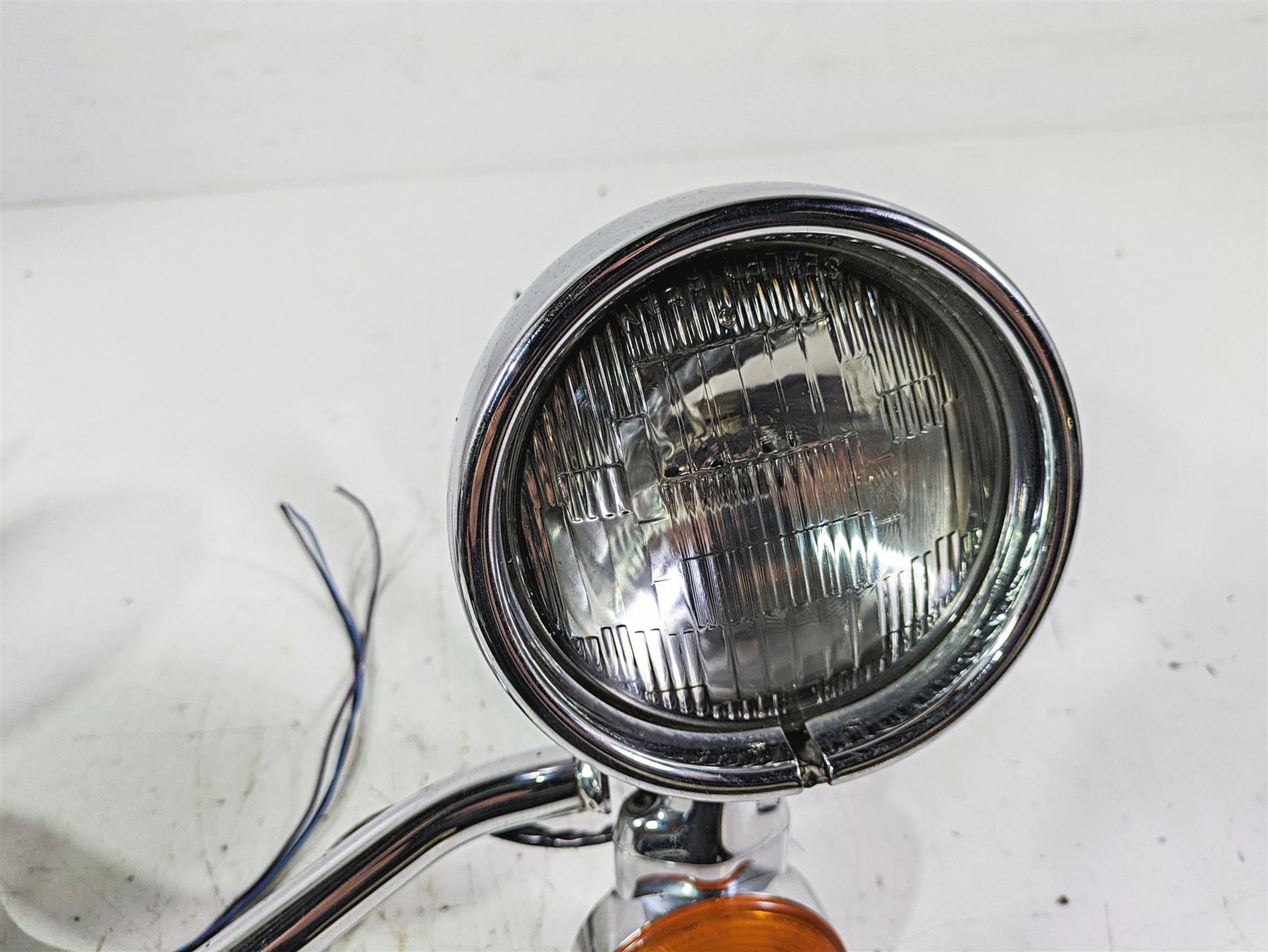 2003 Harley Touring FLHTCUI 100TH E-Glide Front Spot Light Blinker Set 68712-94 {{ shop.shopifyCountryName }} - Mototech271