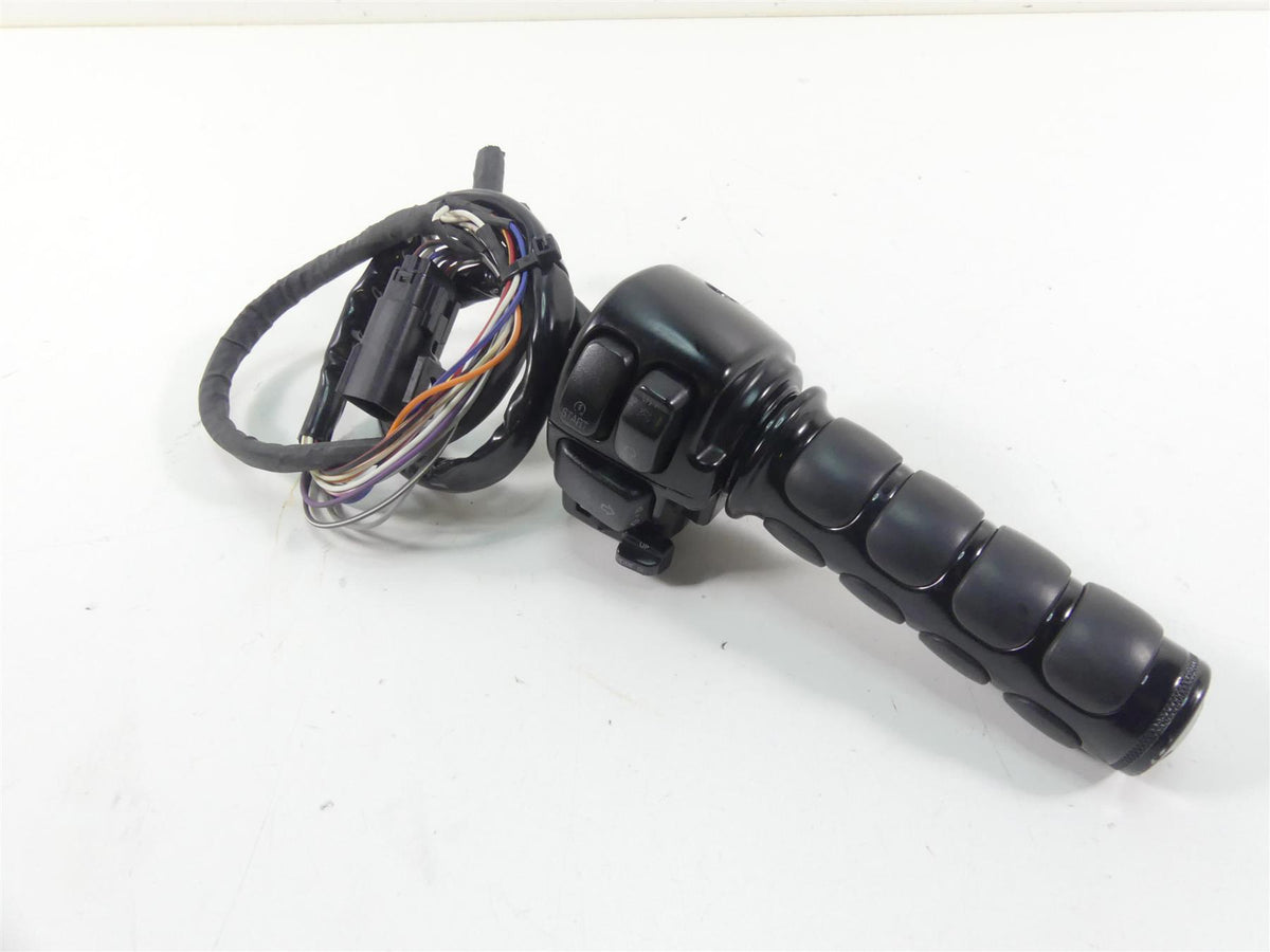 2013 Harley Touring FLHX Street Glide Right Hand Control Switch -Read 71684-06A {{ shop.shopifyCountryName }} - Mototech271