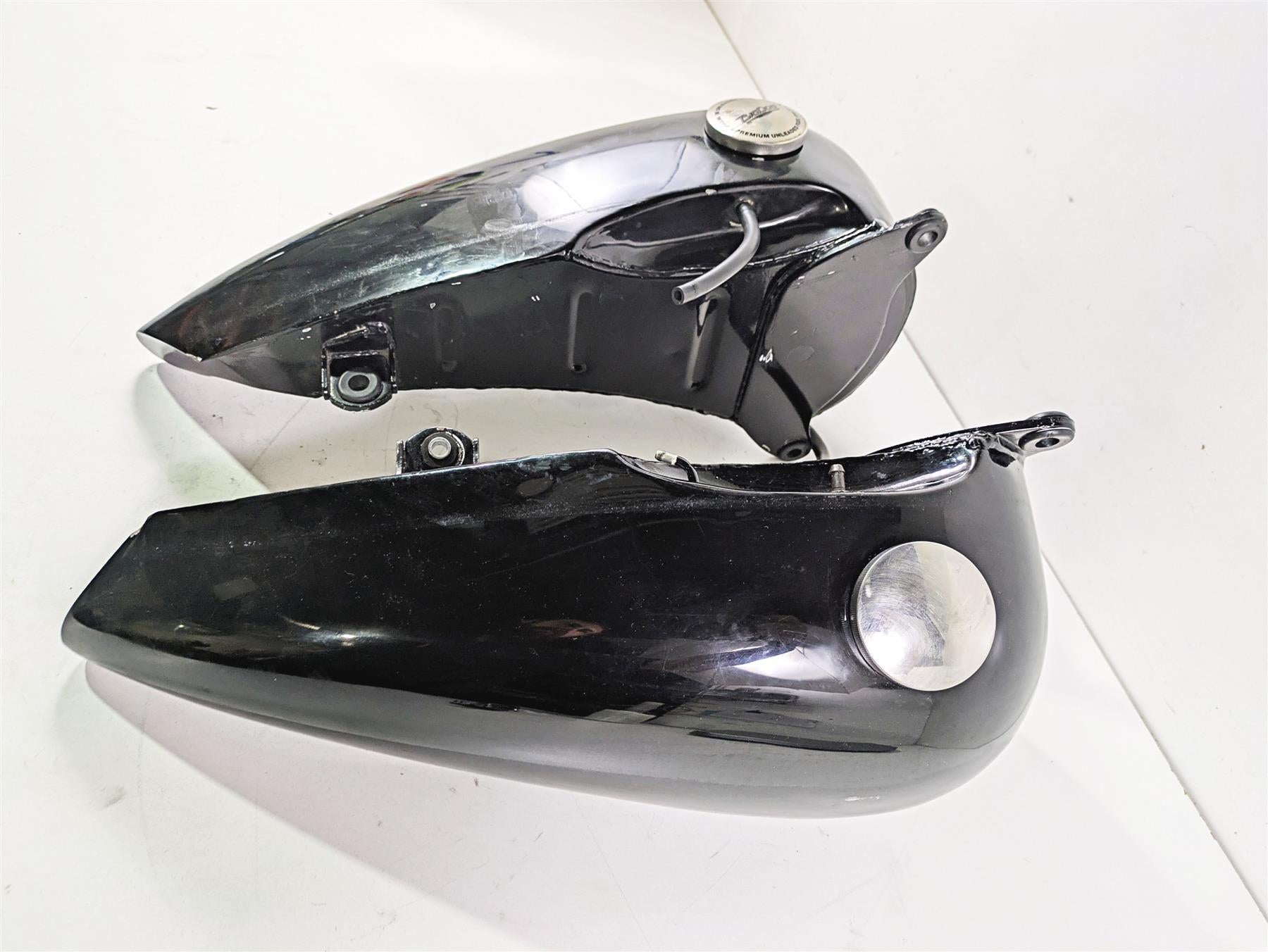 2002 Big Dog Pitbull Clean Left & Right Fuel Gas Petrol Split Tank {{ shop.shopifyCountryName }} - Mototech271