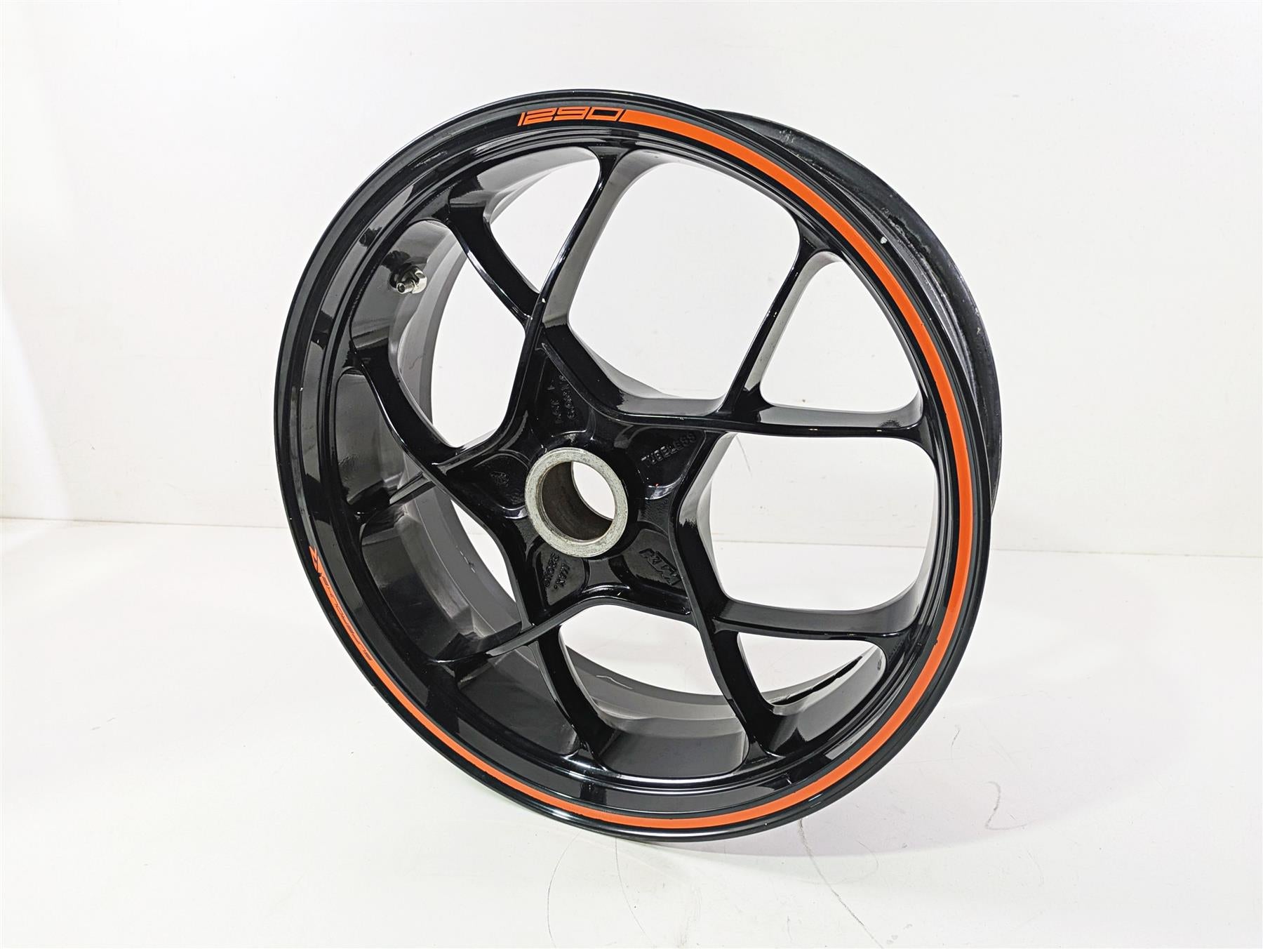 2018 KTM 1290 Super Duke R Straight 17x6 Rear Wheel Rim 6141010100030 {{ shop.shopifyCountryName }} - Mototech271