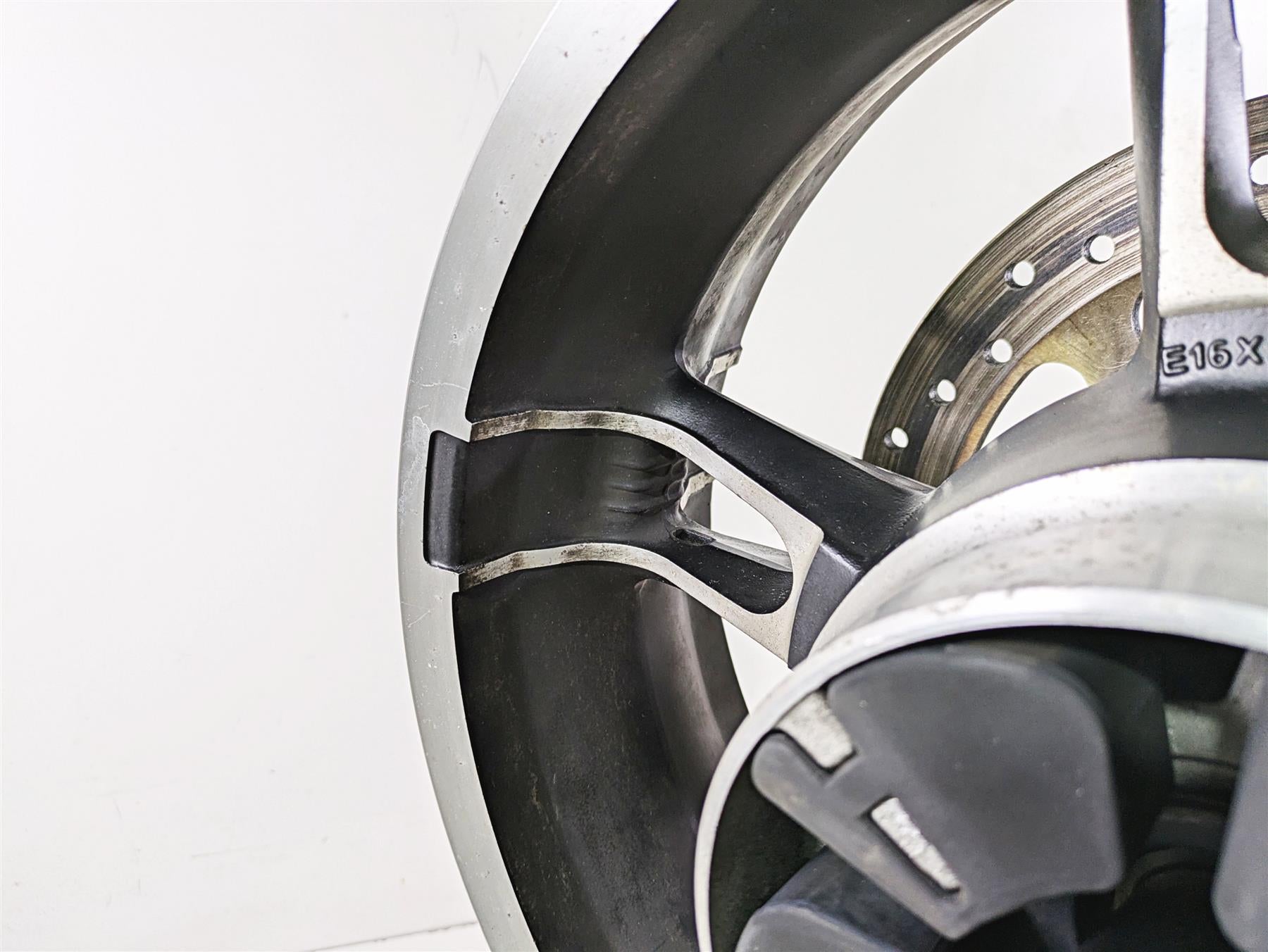2016 Harley FLTRX Road Glide Rear Wheel Rim Enforcer 16x5 -Dent 40900033 {{ shop.shopifyCountryName }} - Mototech271