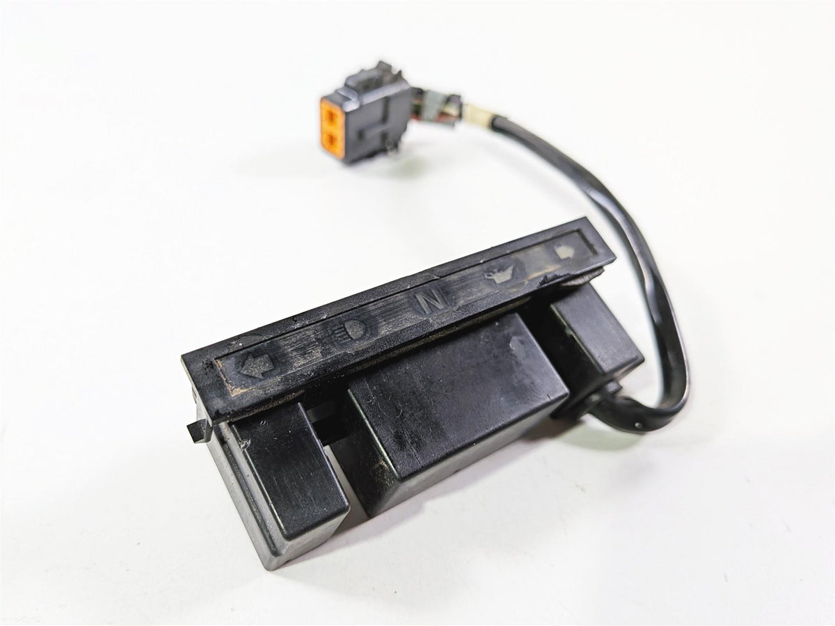 2005 Harley Softail FLSTFSE CVO Fat Boy Instrument Indicator Lights 68113-99C-Mototech271
