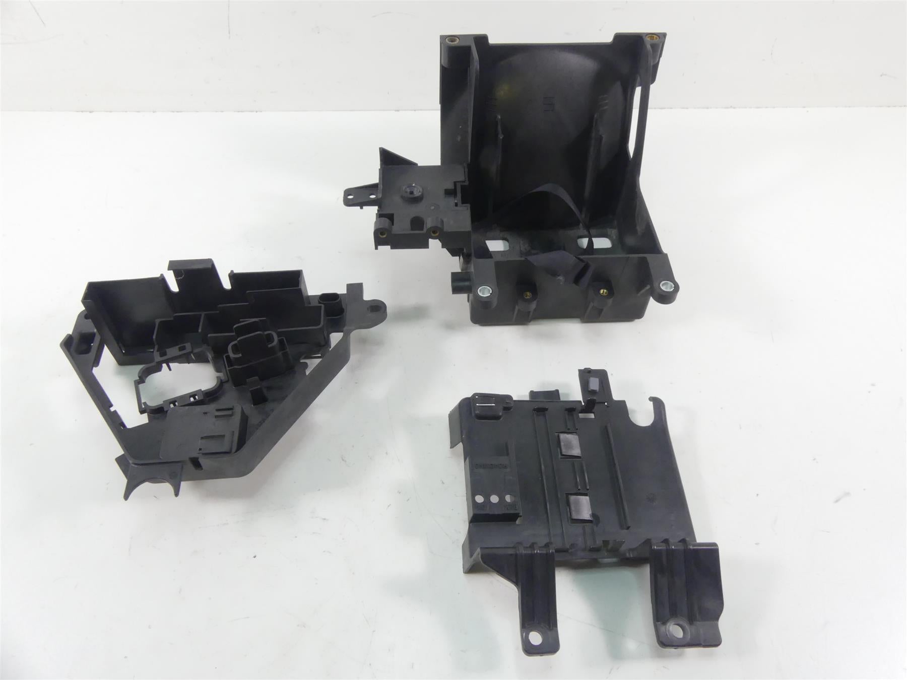 2014 Harley Touring FLHXS Street Glide Sp Electrical Plastic Holder Set 66000010 {{ shop.shopifyCountryName }} - Mototech271