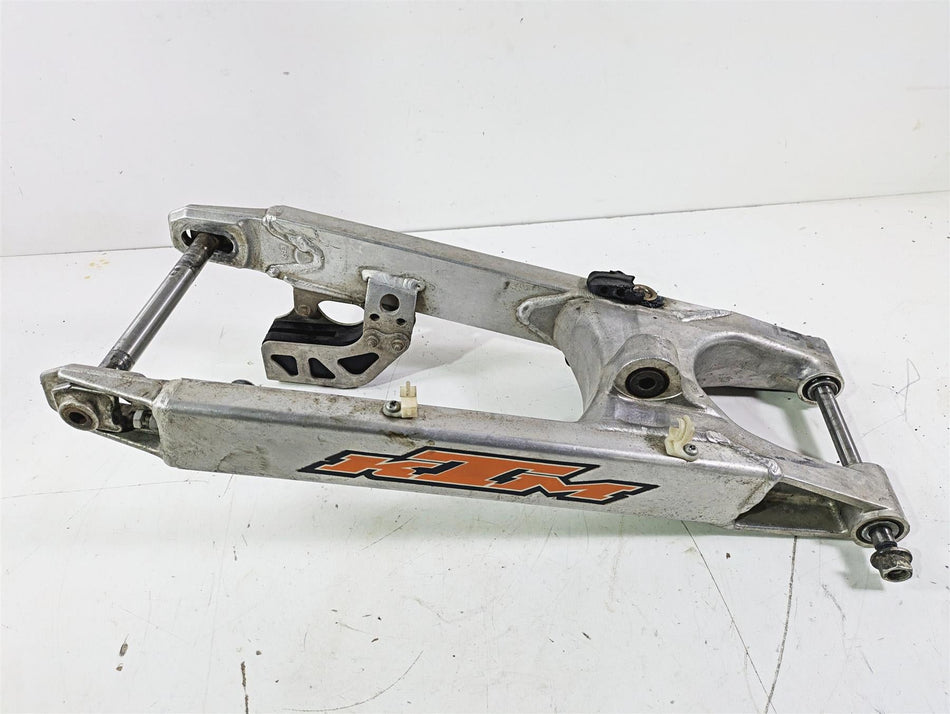 1998 KTM 380 SX MX Straight Swingarm Swing Arm & Rear Axle 50304030044 {{ shop.shopifyCountryName }} - Mototech271