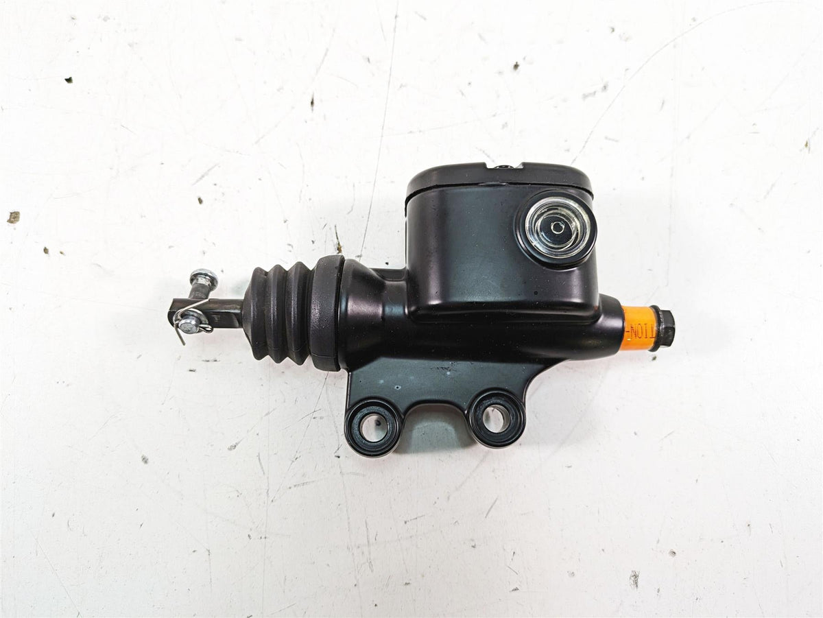 2015 Harley Touring FLHXS Street Glide Rear Brake Master Cylinder 41700028A {{ shop.shopifyCountryName }} - Mototech271