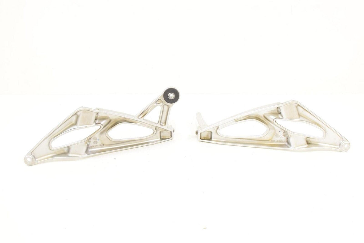 06 BMW K1200S K1200 S K40 L&R Passenger Rider Footpeg Foot Peg Set 46717660170 {{ shop.shopifyCountryName }} - Mototech271