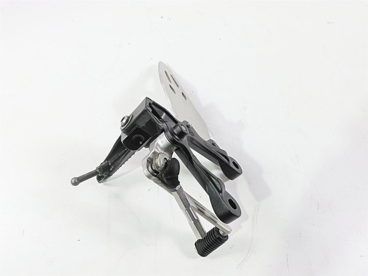 2020 Kawasaki ZX6R ZX636 Ninja Left Footpeg Foot Peg Shifter Set 35063-0160-18R {{ shop.shopifyCountryName }} - Mototech271