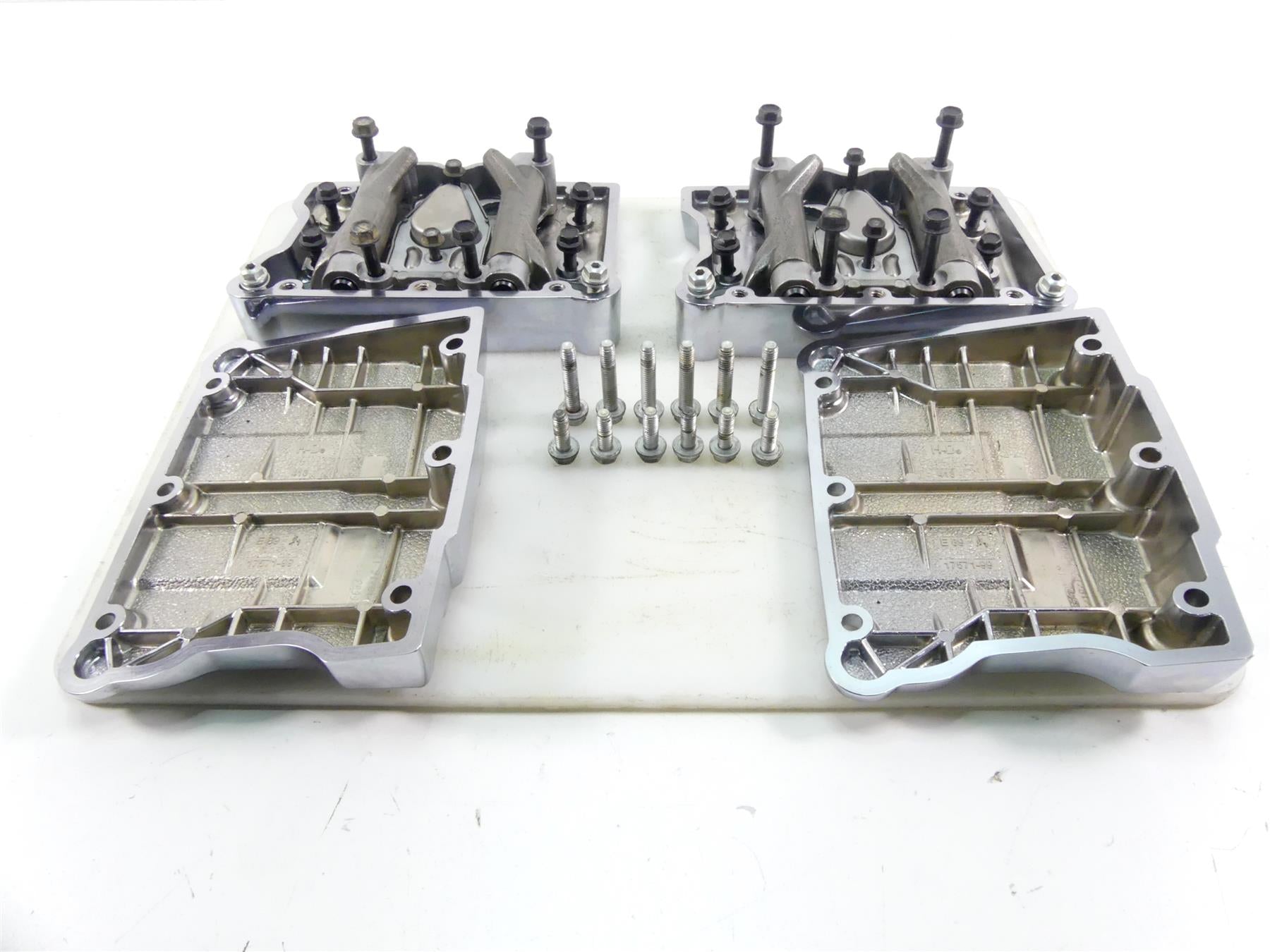 2017 Harley Softail FXSB Breakout Chrome Valve Cover Rocker Box Set 17571-99