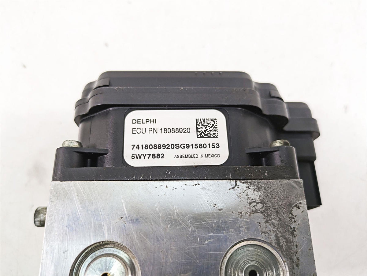 2010 Harley Touring FLHTCU Electra Glide Abs Brake Pump Module 40601-08A {{ shop.shopifyCountryName }} - Mototech271