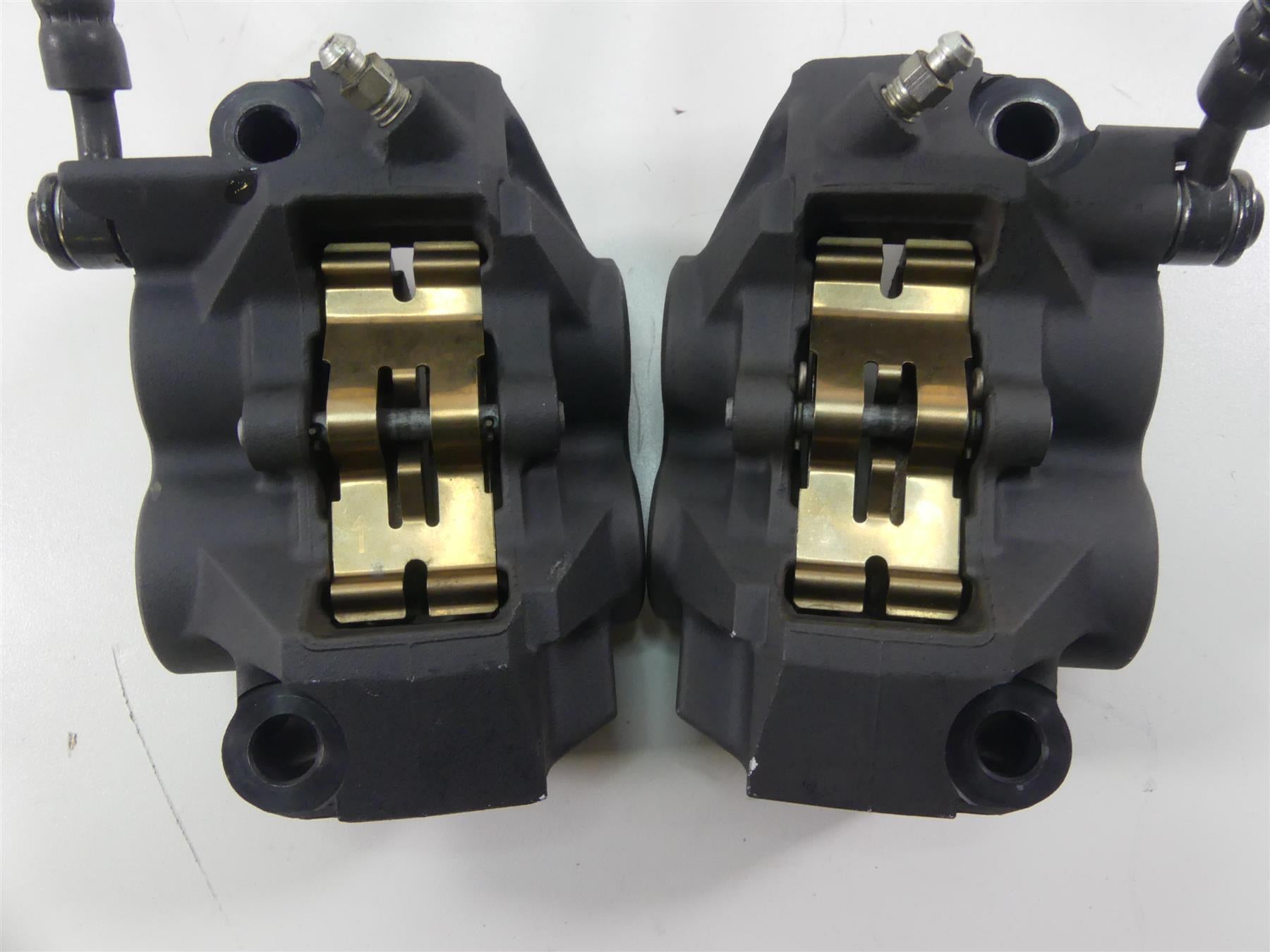 2009 Yamaha XV1700 Road Star Warrior Front Brake Caliper Set 5PX-2580T-10-00 {{ shop.shopifyCountryName }} - Mototech271