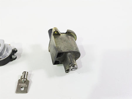 2005 Harley Touring FLHRI Road King Ignition Switch Fork Lock Set 71540-94B {{ shop.shopifyCountryName }} - Mototech271