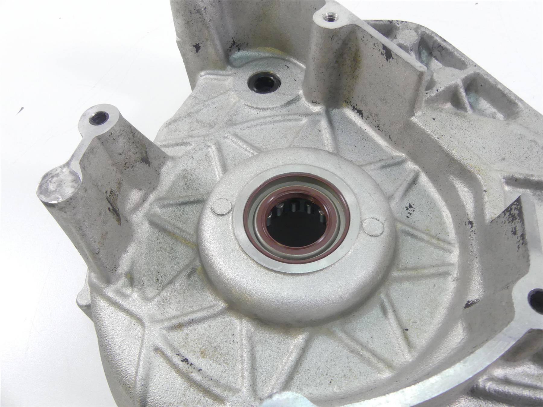 1995 Harley Touring FLHTCU Electra Glide Inner Primary Clutch Cover 60677-94 {{ shop.shopifyCountryName }} - Mototech271