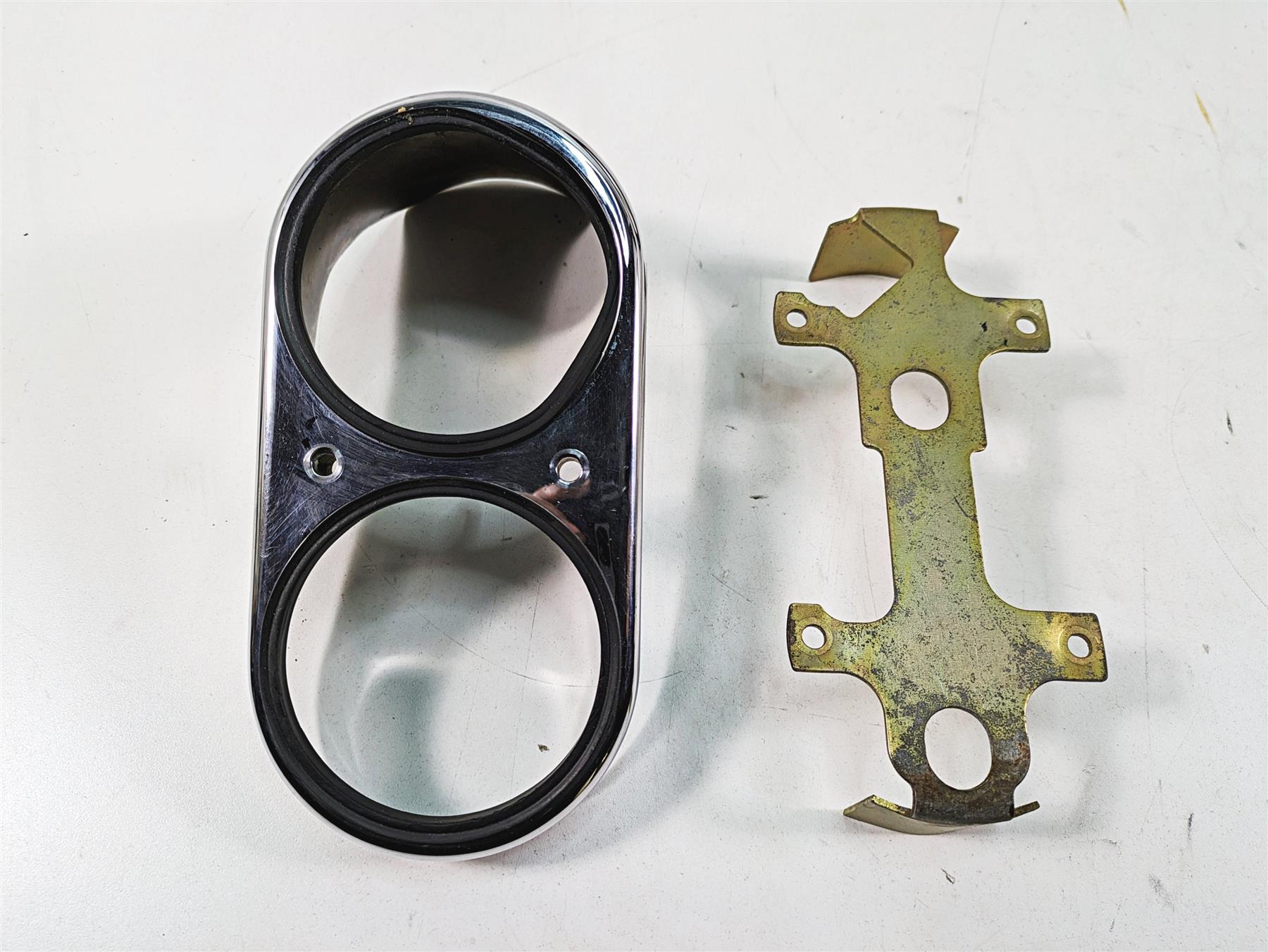 2000 Harley Dyna FXDL Low Rider Chrome Gauges Speedo Tacho Housing 67185-95 {{ shop.shopifyCountryName }} - Mototech271