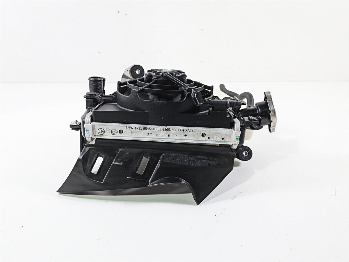 2016 BMW R1200 GS K50 Right Radiator + Reservoir Fan & Cover 17118546416 {{ shop.shopifyCountryName }} - Mototech271