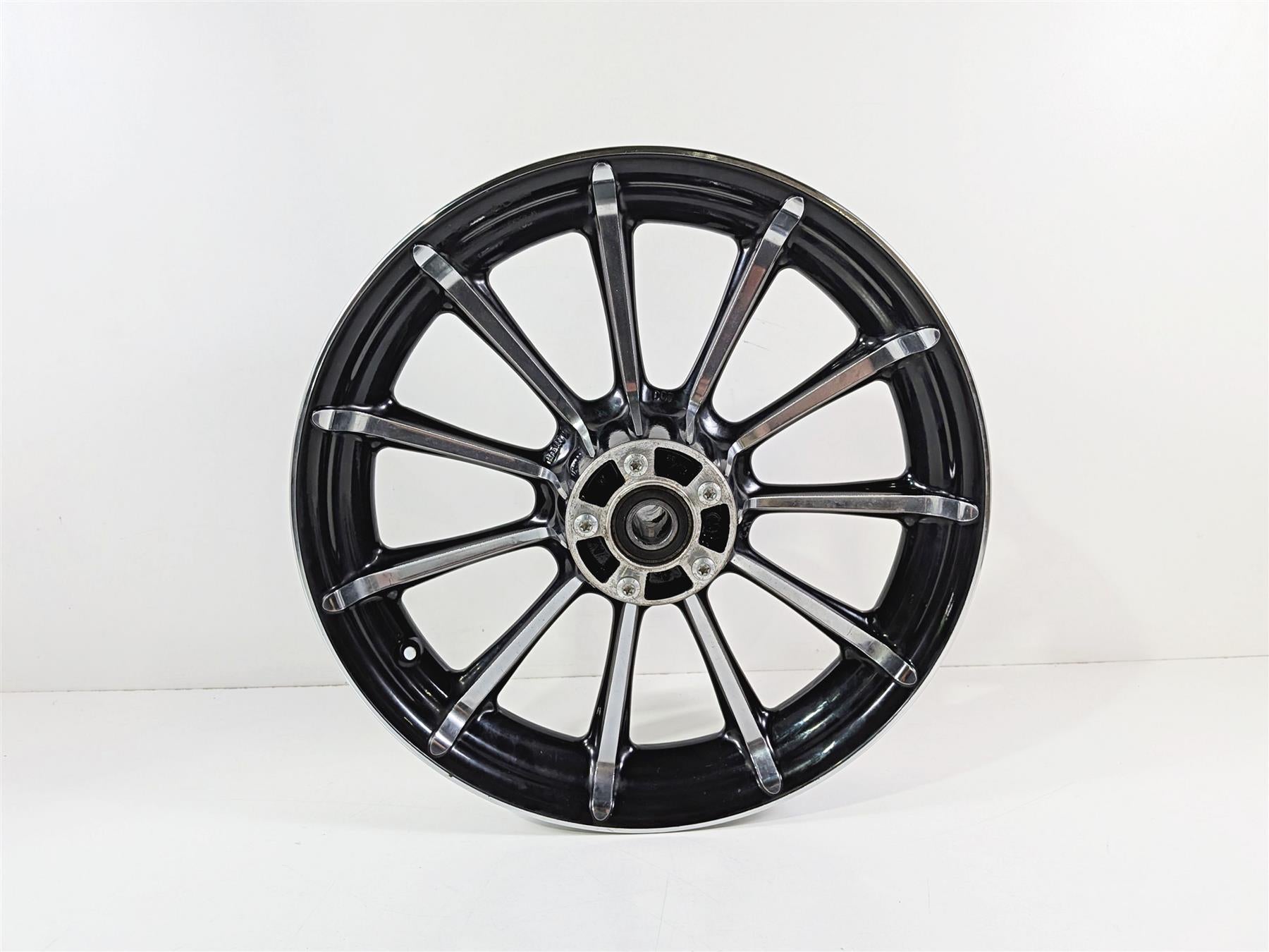 2011 Harley Touring FLHTCU CVO Electra Glide 17x3 Front Wheel Roulette 55065-10-Mototech271
