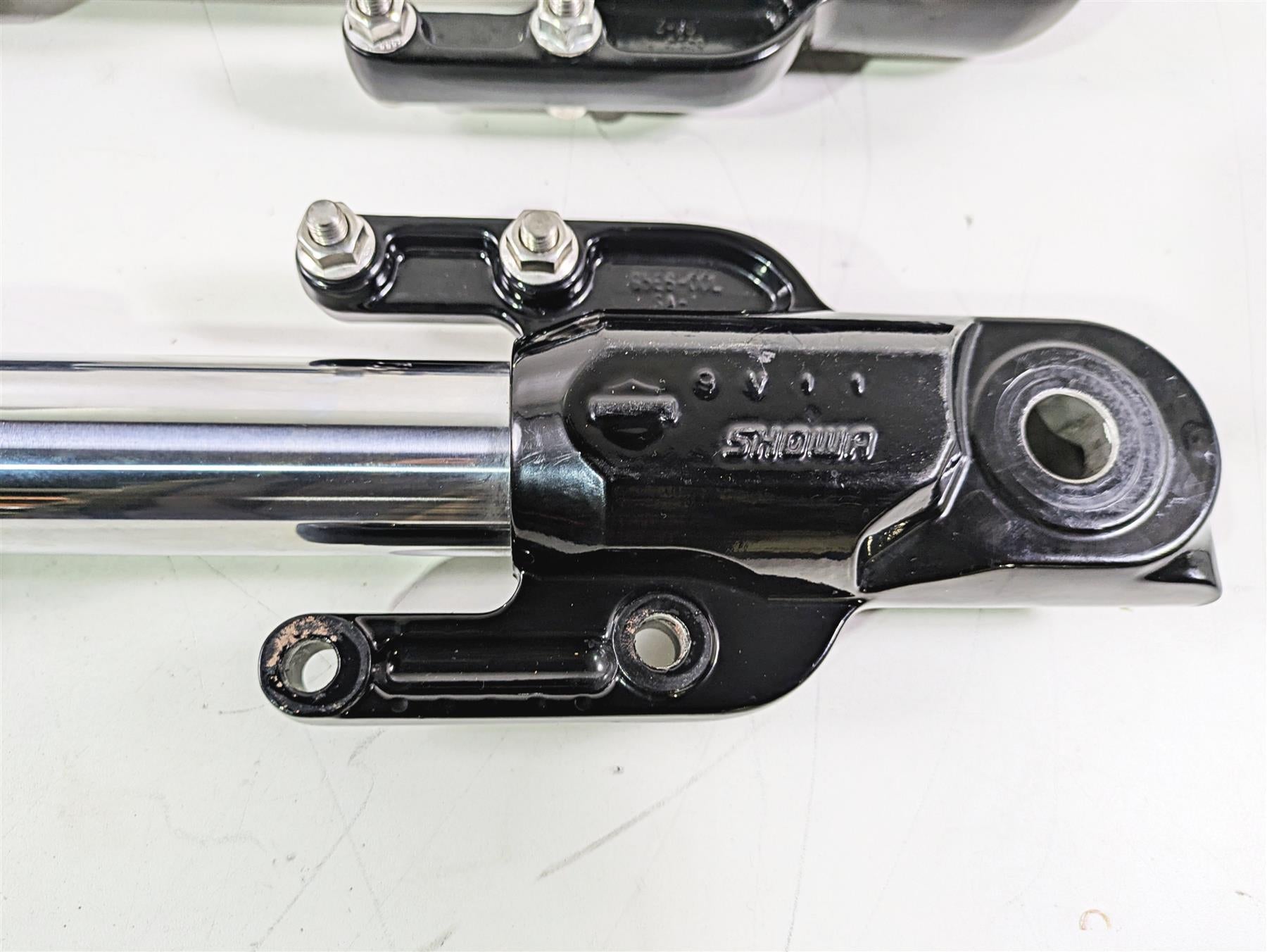 2010 Harley VRSCF Muscle Rod Front Fork Leg Set Penske Racing 48700-09 48701-09 {{ shop.shopifyCountryName }} - Mototech271