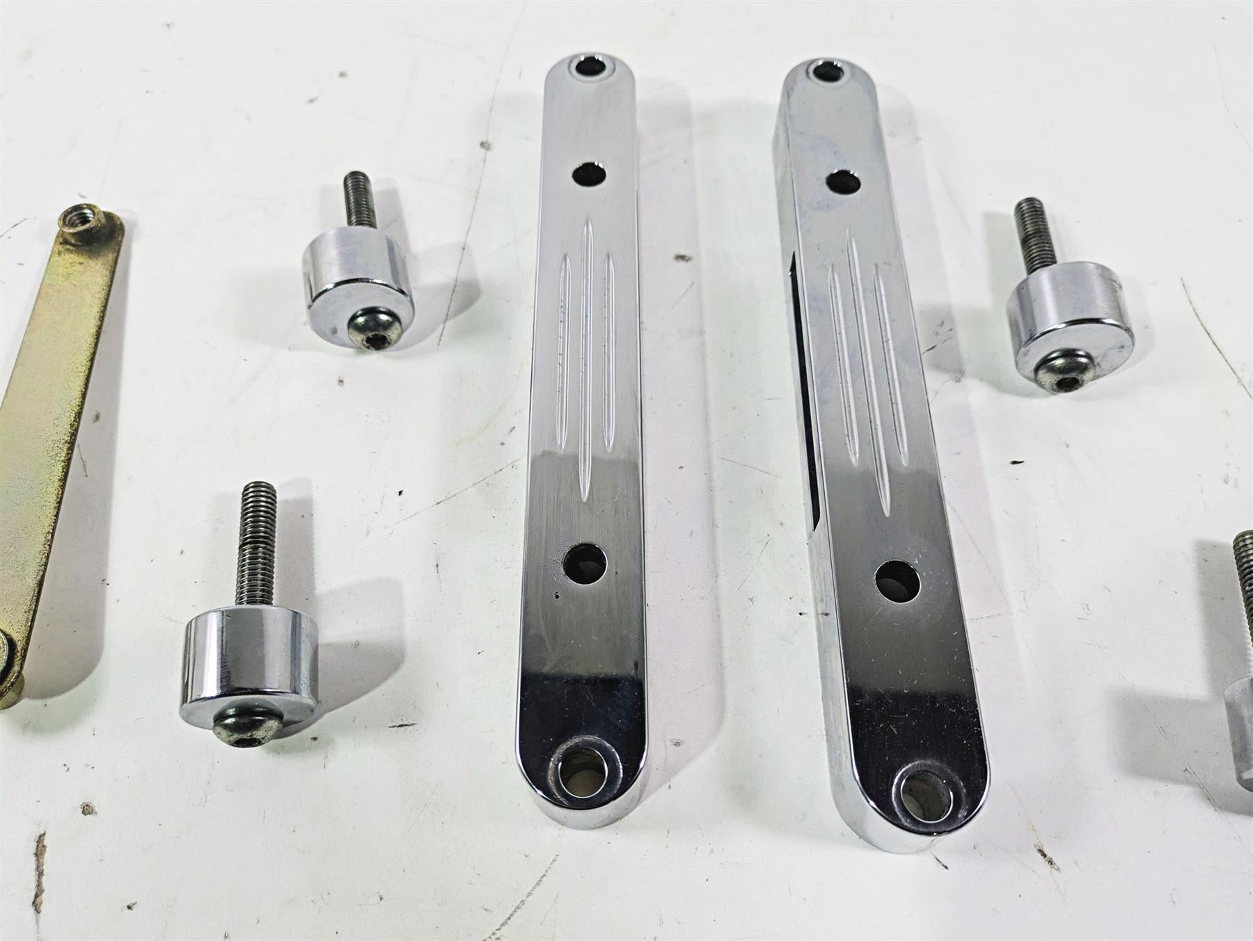 2004 Harley Softail FLSTF Fat Boy Saddlebag Quick Connect Mount Kit {{ shop.shopifyCountryName }} - Mototech271